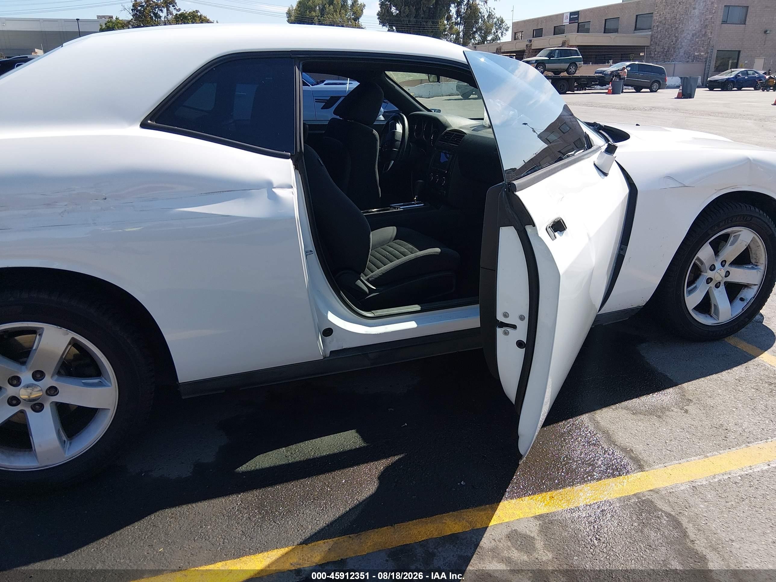 2012 Dodge Challenger Sxt Белый vin: 2C3CDYAG0CH258745