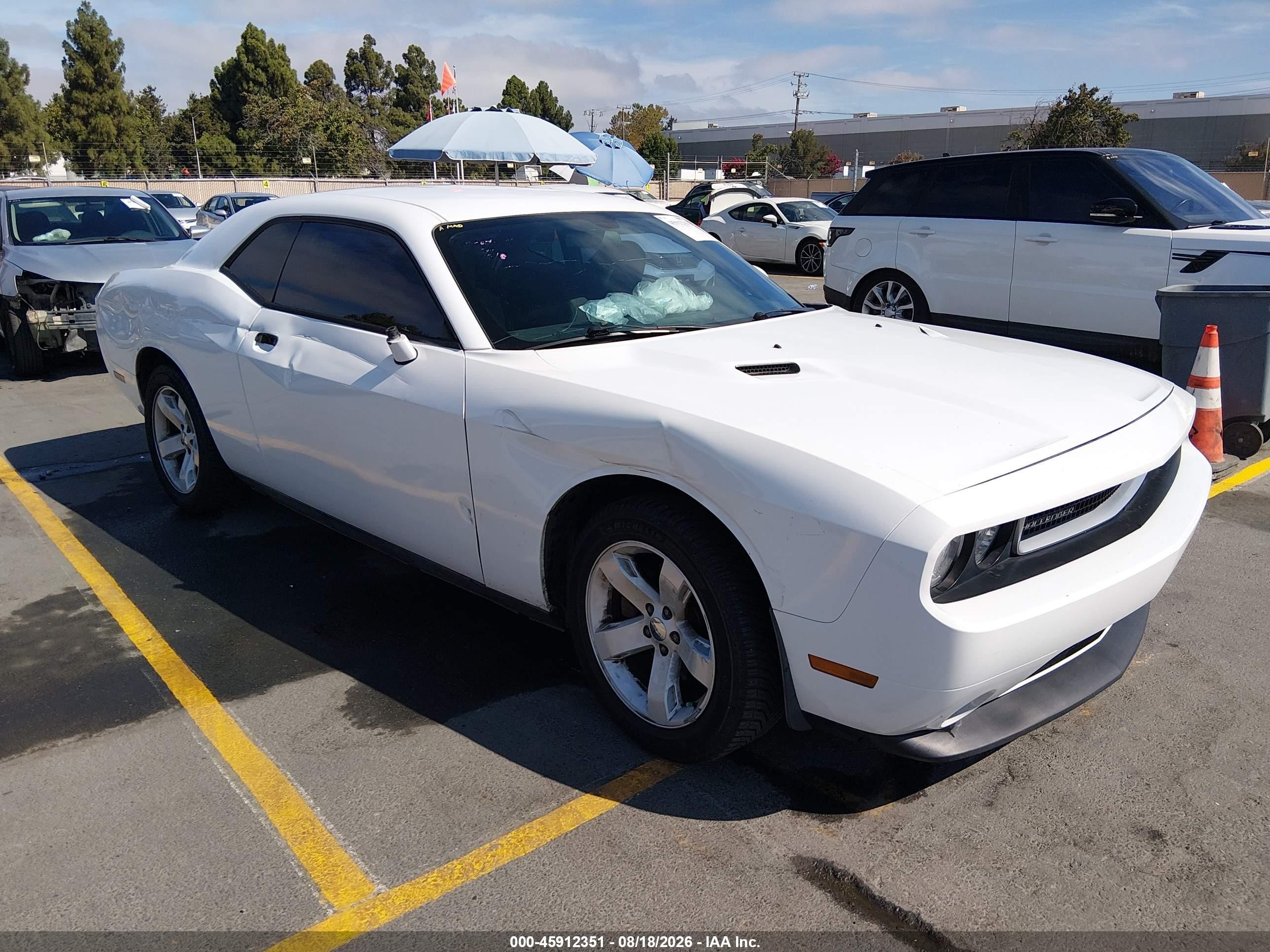 2012 Dodge Challenger Sxt Белый vin: 2C3CDYAG0CH258745