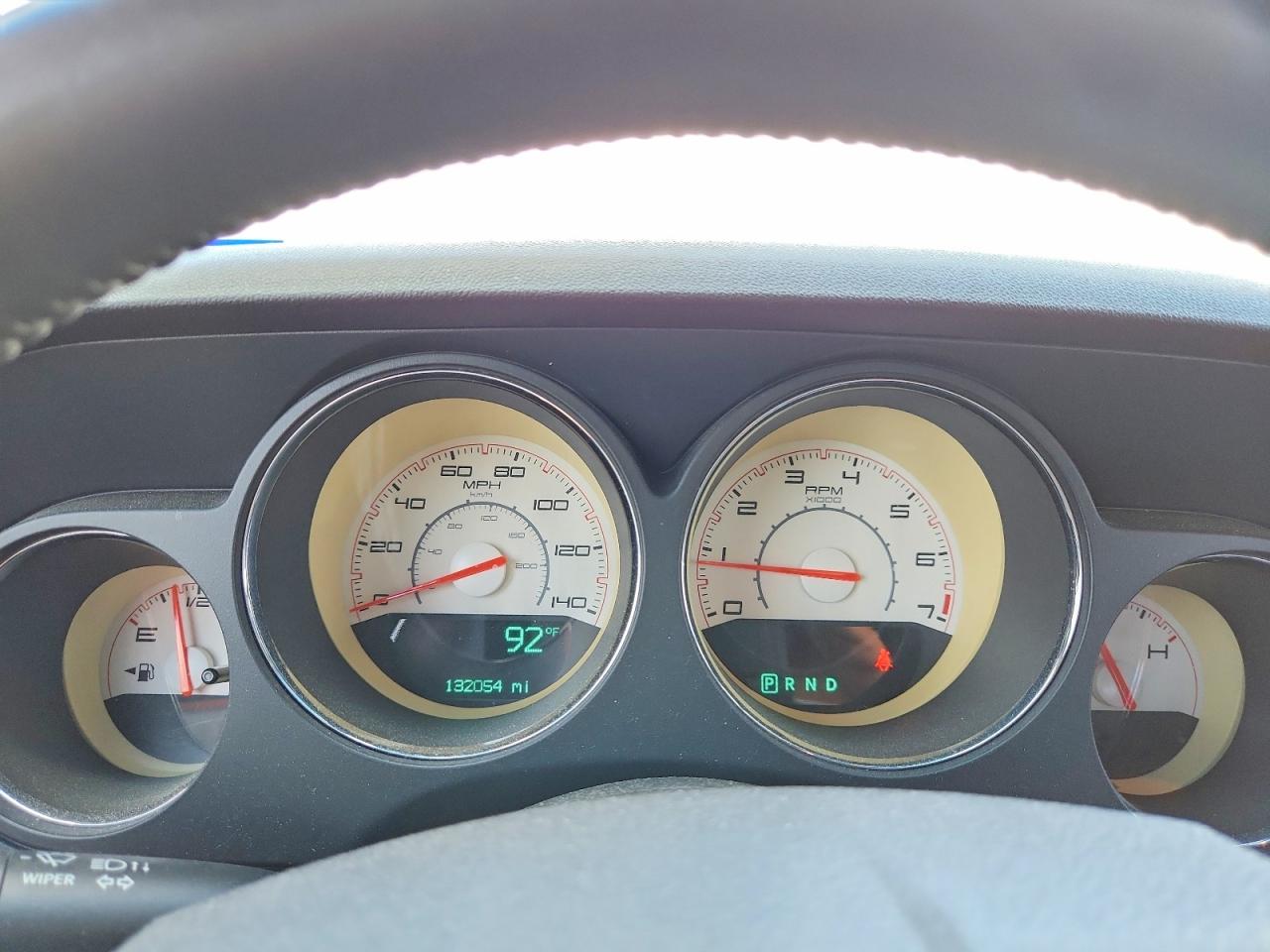 2013 Dodge Challenger Sxt White vin: 2C3CDYAG0DH552065