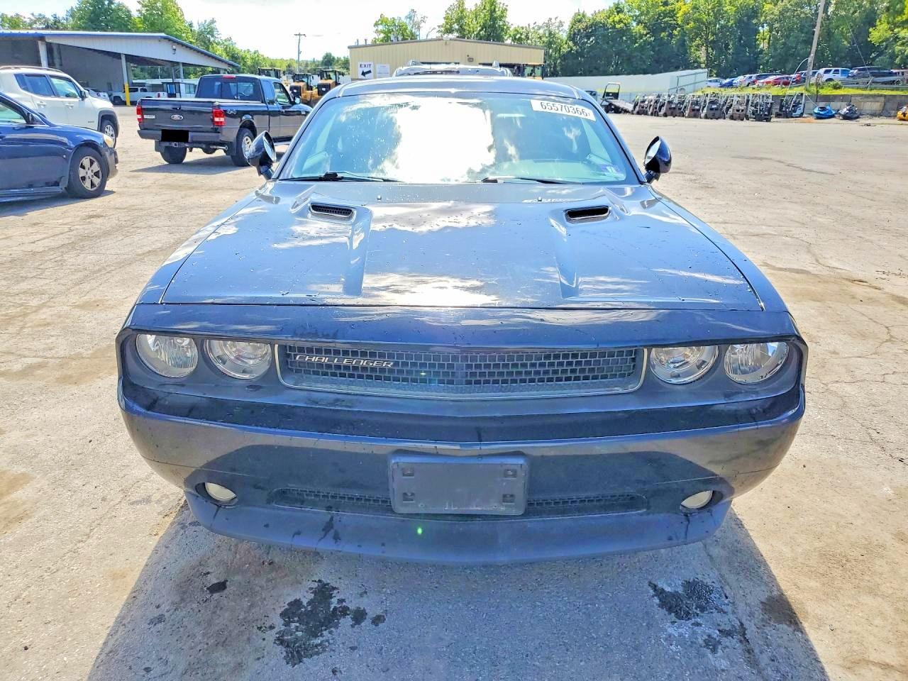 2013 Dodge Challenger Sxt Black vin: 2C3CDYAG0DH573918