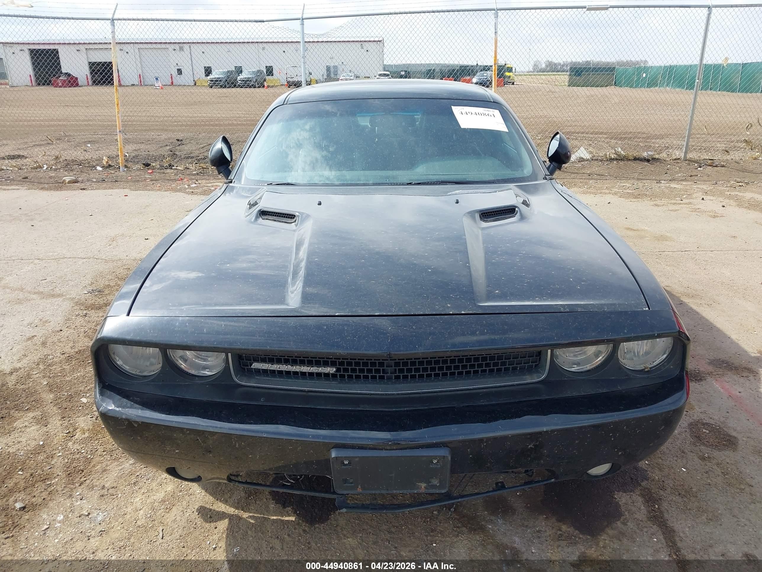 2013 Dodge Challenger Sxt Plus Black vin: 2C3CDYAG0DH741802