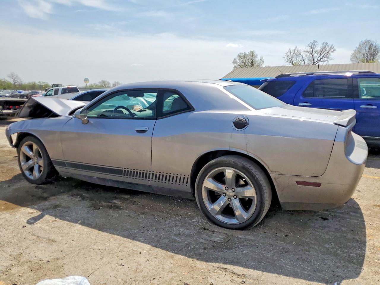 2014 Dodge Challenger Sxt Silver vin: 2C3CDYAG0EH212125