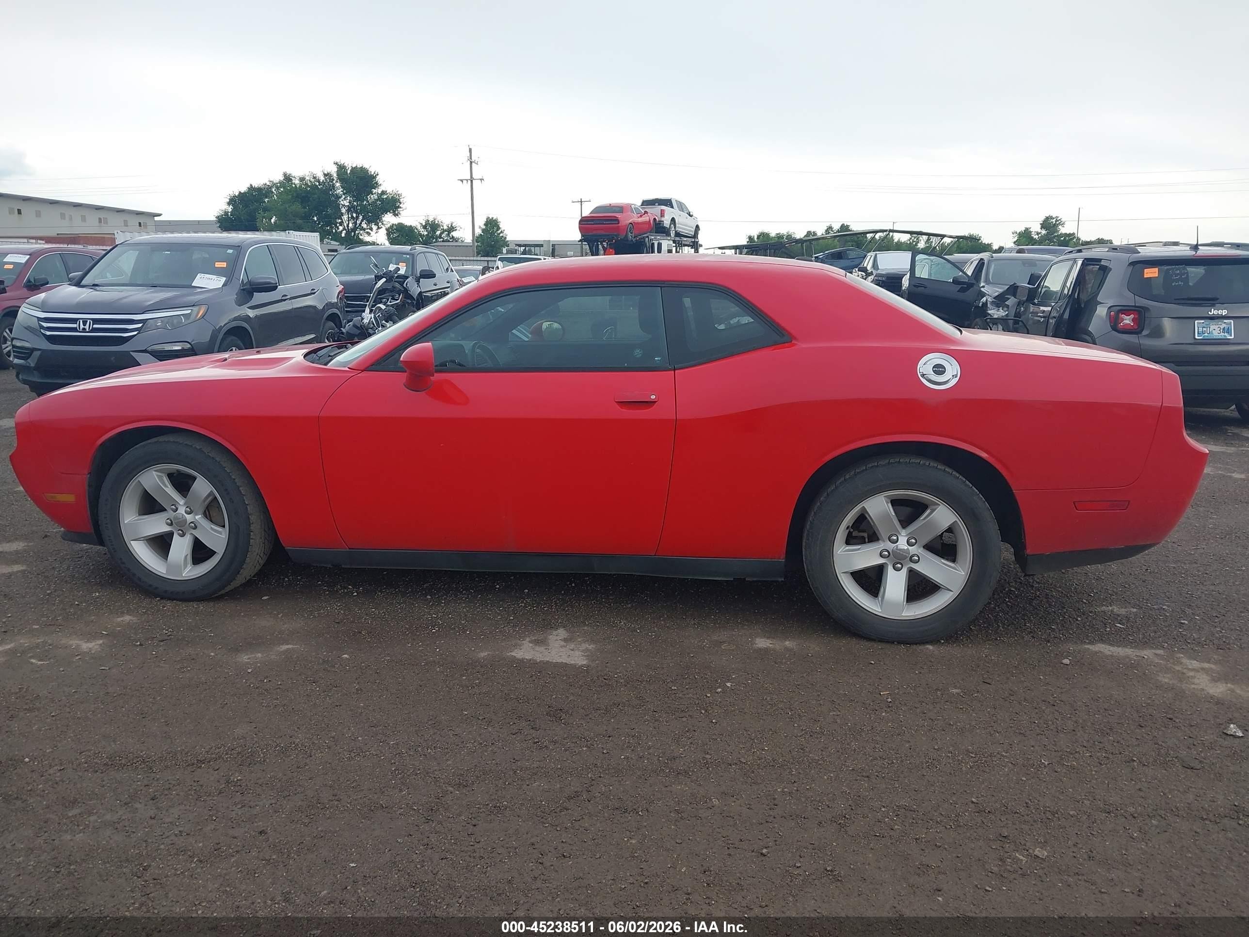 2014 Dodge Challenger Sxt Красный vin: 2C3CDYAG0EH286001
