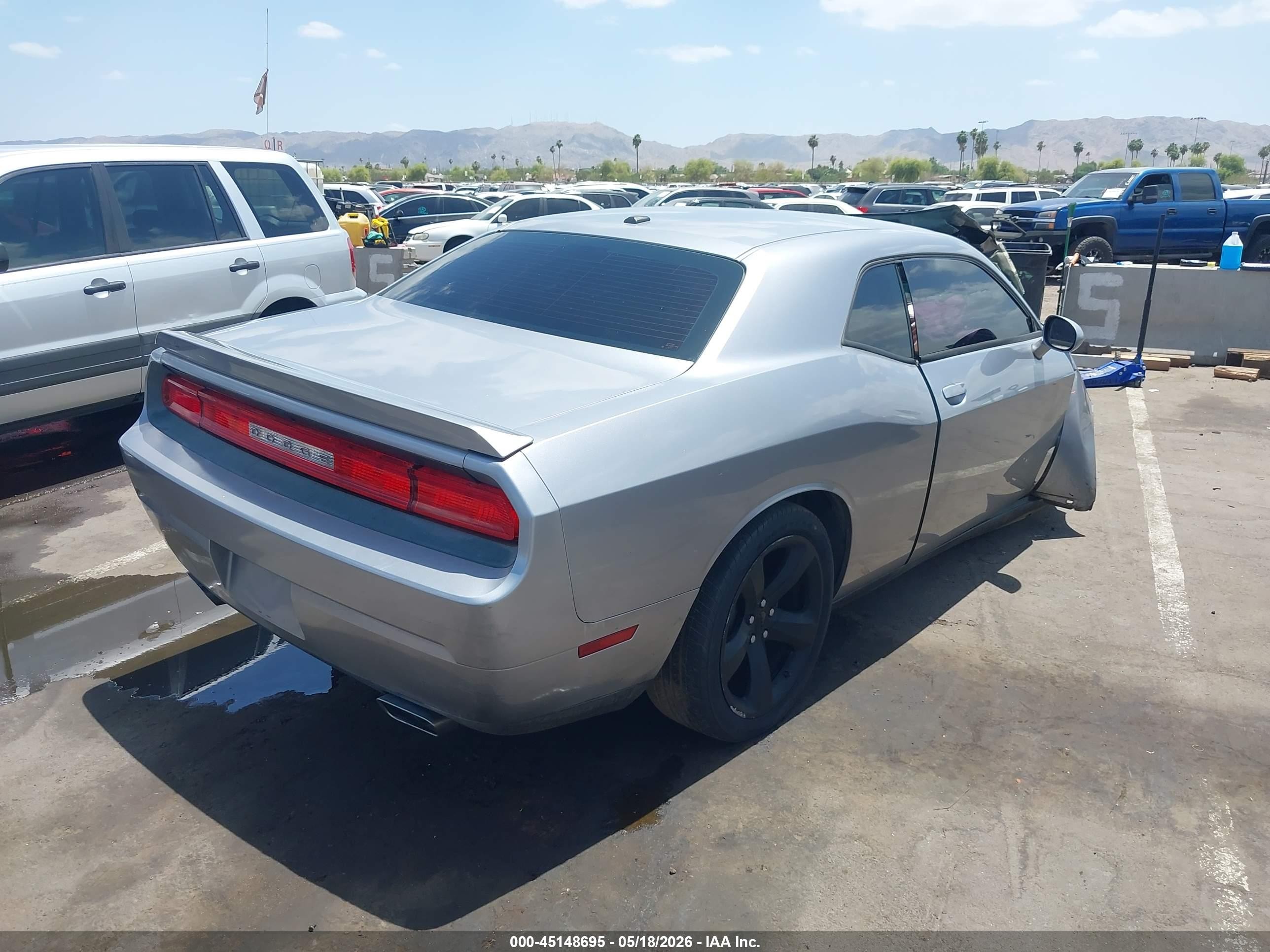 2014 Dodge Challenger Sxt Silver vin: 2C3CDYAG0EH313942