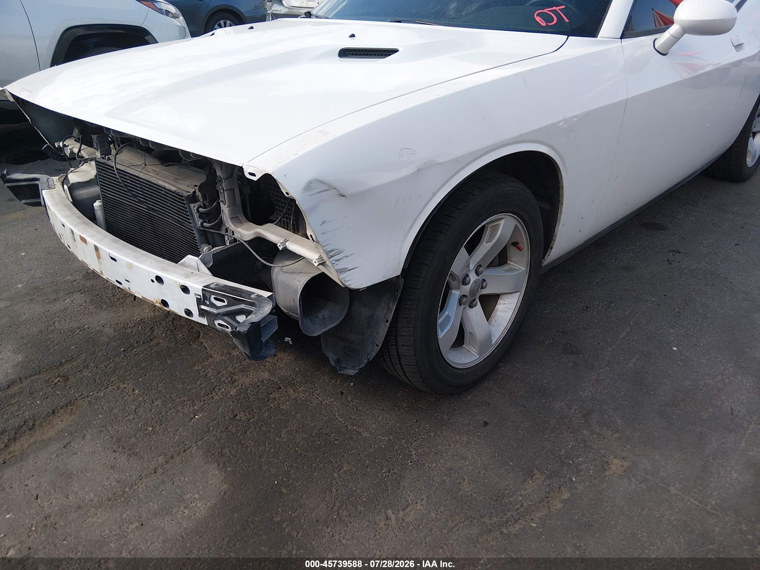 2013 Dodge Challenger Sxt White vin: 2C3CDYAG1DH511878