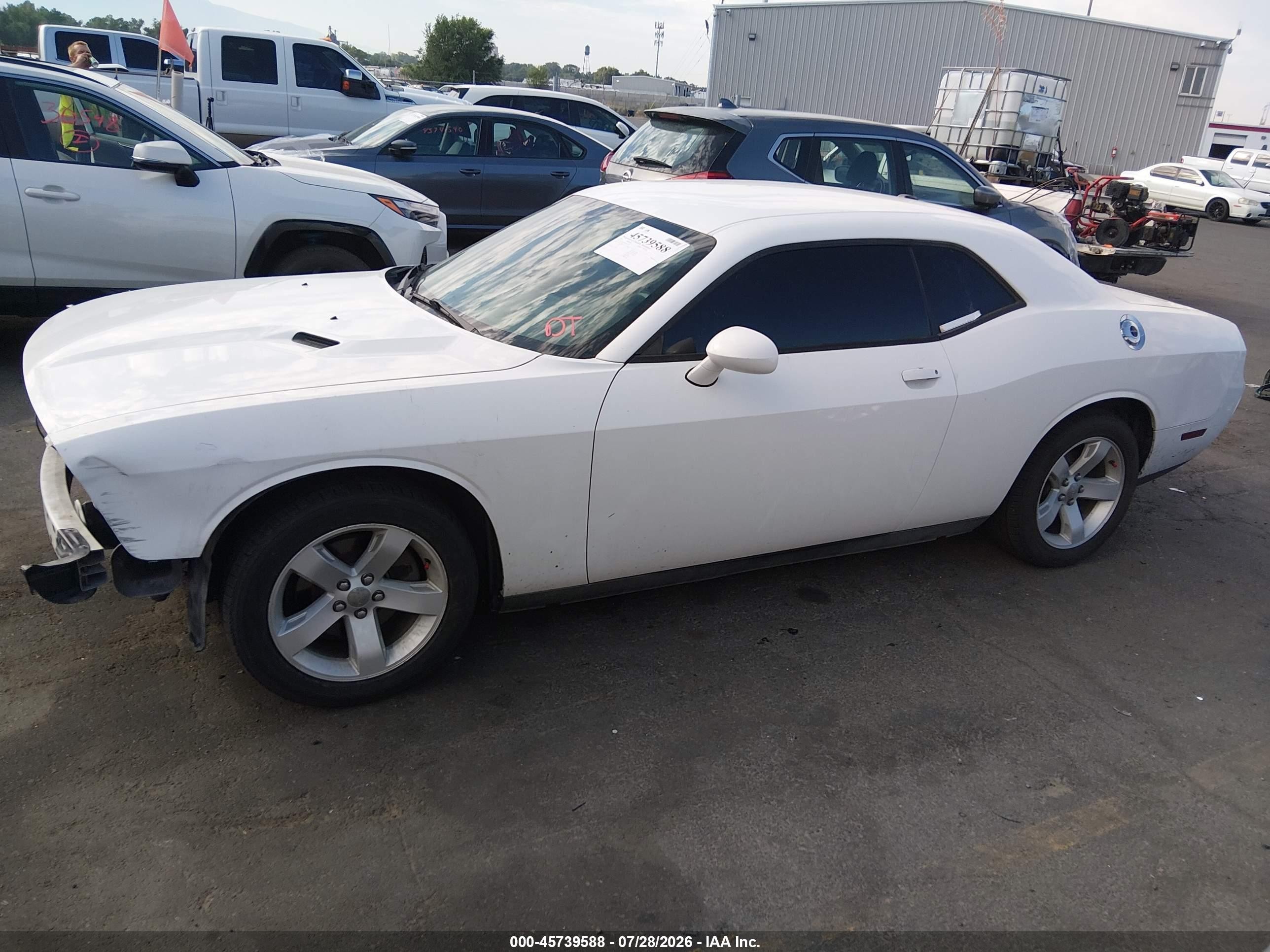 2013 Dodge Challenger Sxt White vin: 2C3CDYAG1DH511878