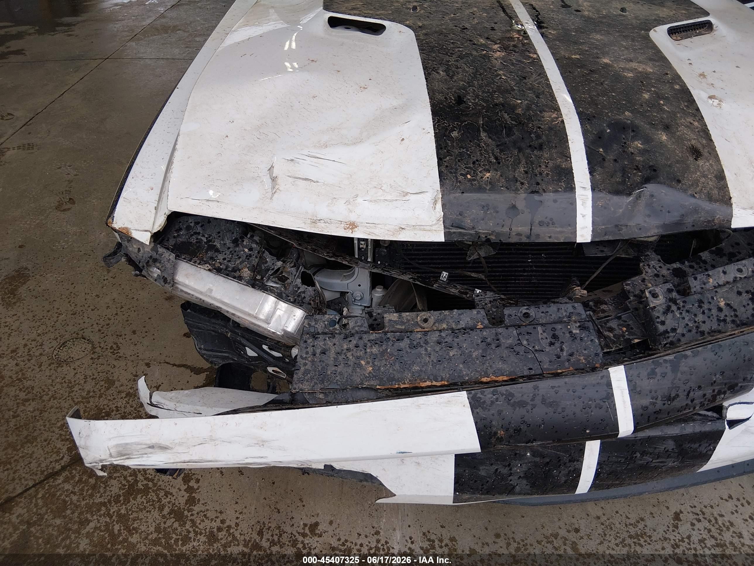 2013 Dodge Challenger Sxt White vin: 2C3CDYAG1DH648853