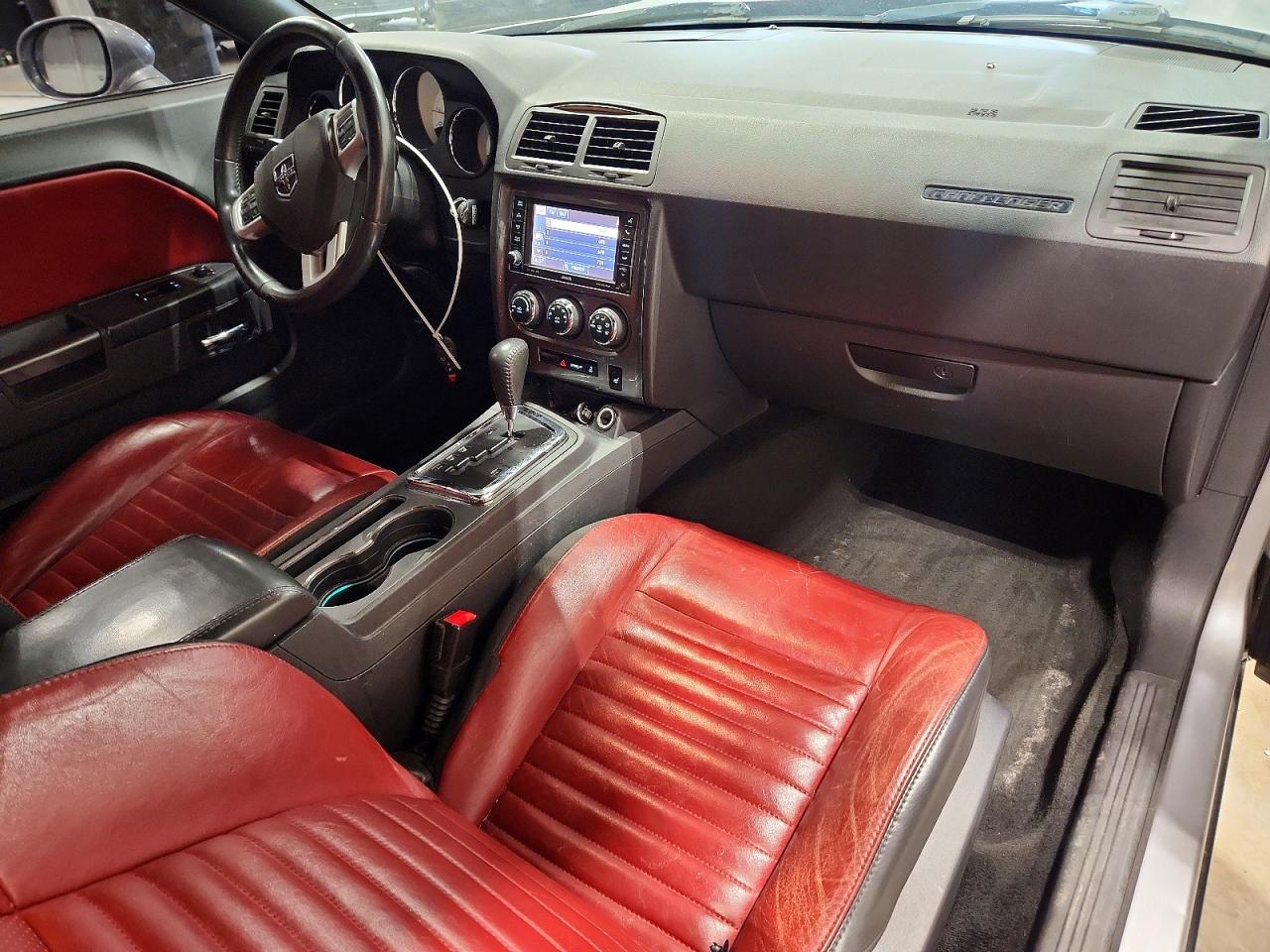 2013 Dodge Challenger Sxt Серебряный vin: 2C3CDYAG1DH670979