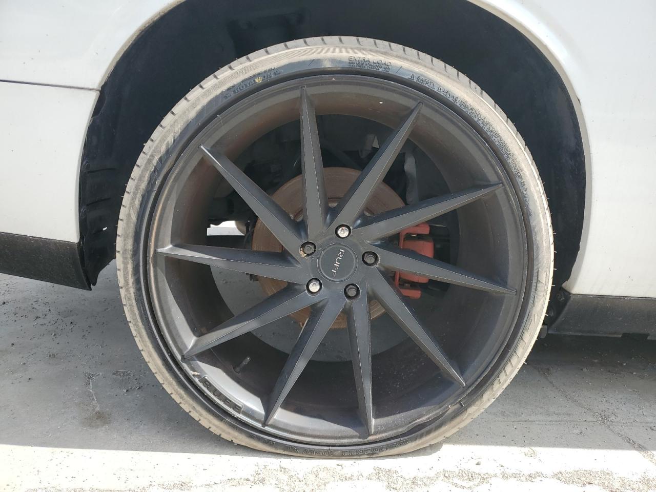 2014 Dodge Challenger Sxt White vin: 2C3CDYAG1EH149567 Damage: Right Rear Wheel, Aftermarket, Acceptable