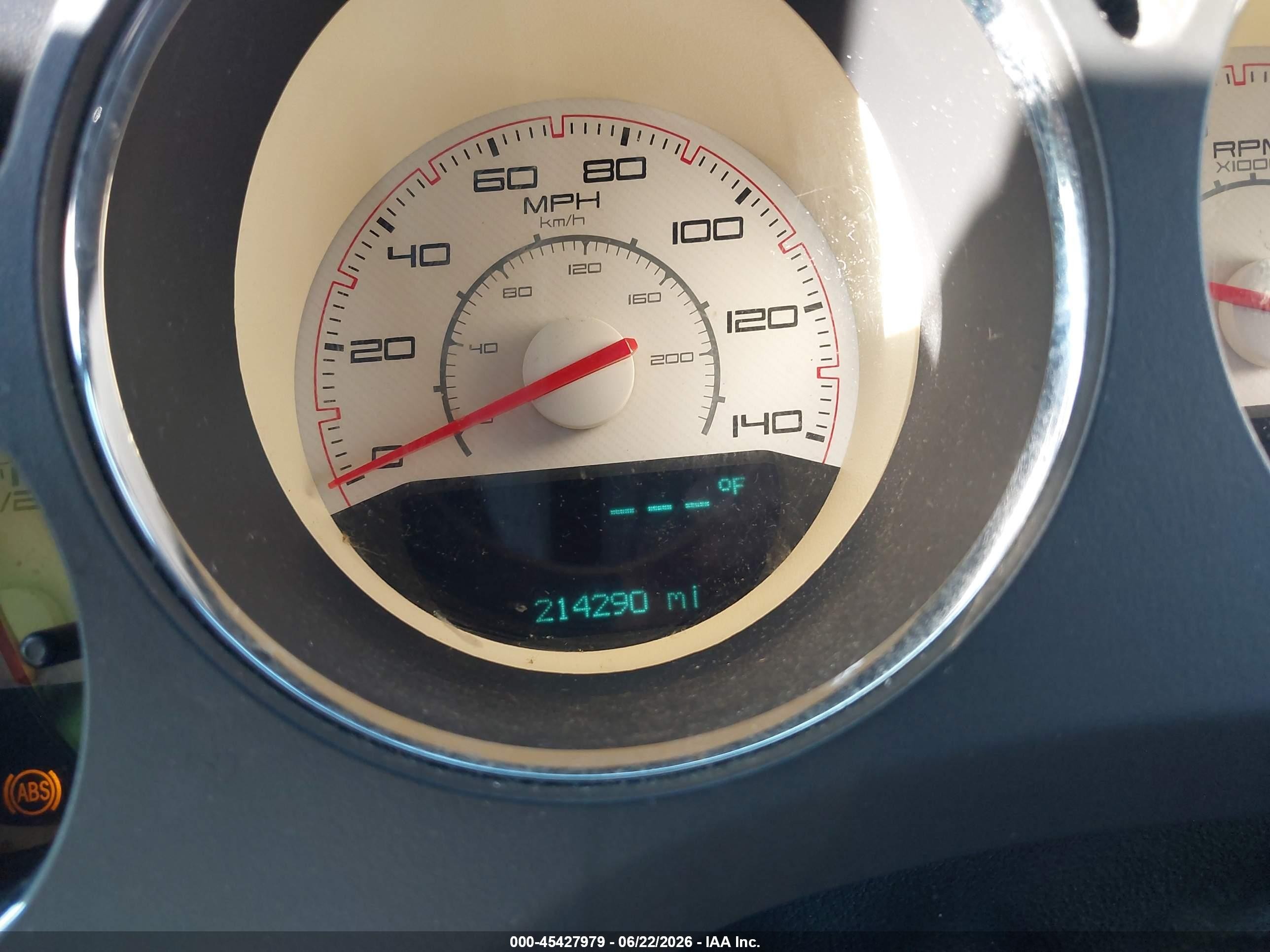 2014 Dodge Challenger Sxt Silver vin: 2C3CDYAG1EH153540