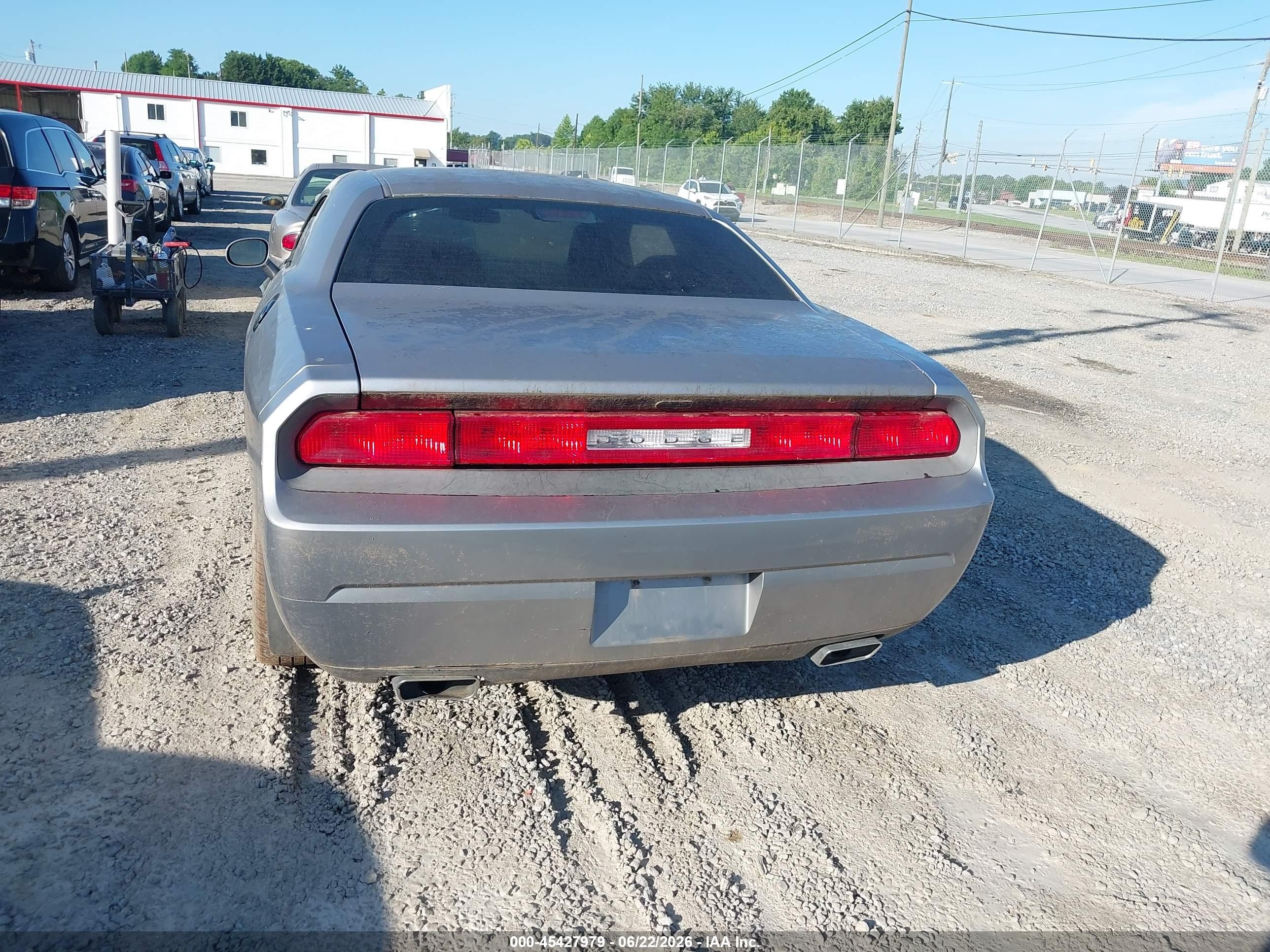 2014 Dodge Challenger Sxt Silver vin: 2C3CDYAG1EH153540