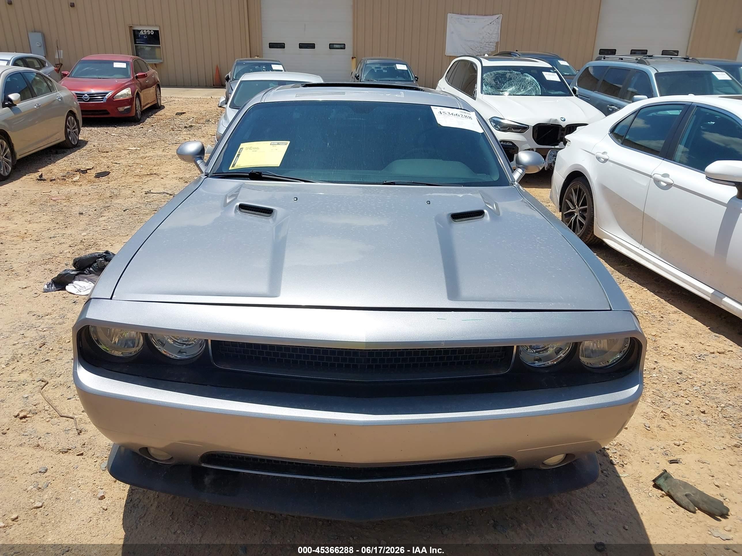 2014 Dodge Challenger Sxt Silver vin: 2C3CDYAG1EH177014