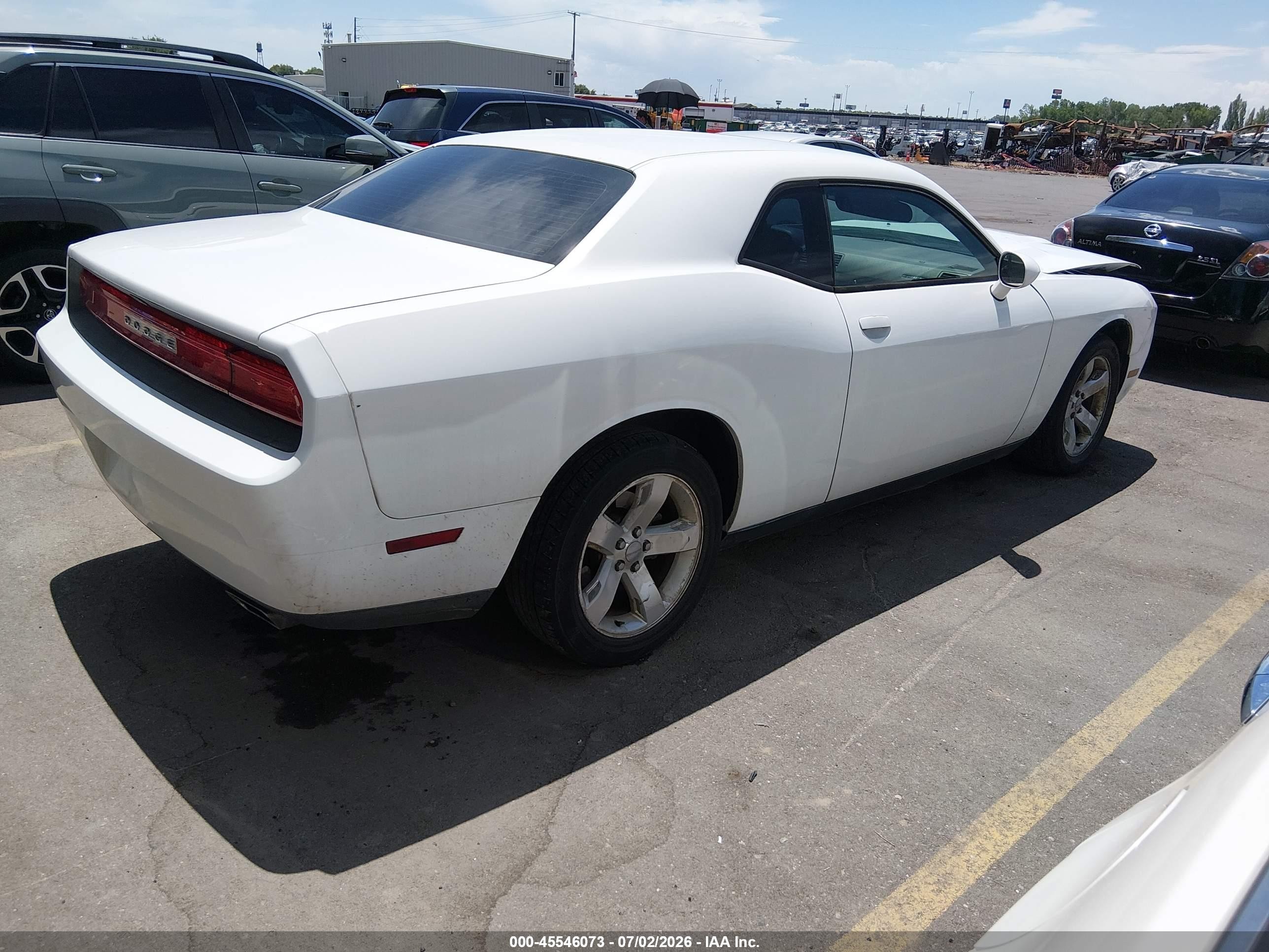 2014 Dodge Challenger Sxt White vin: 2C3CDYAG1EH251063