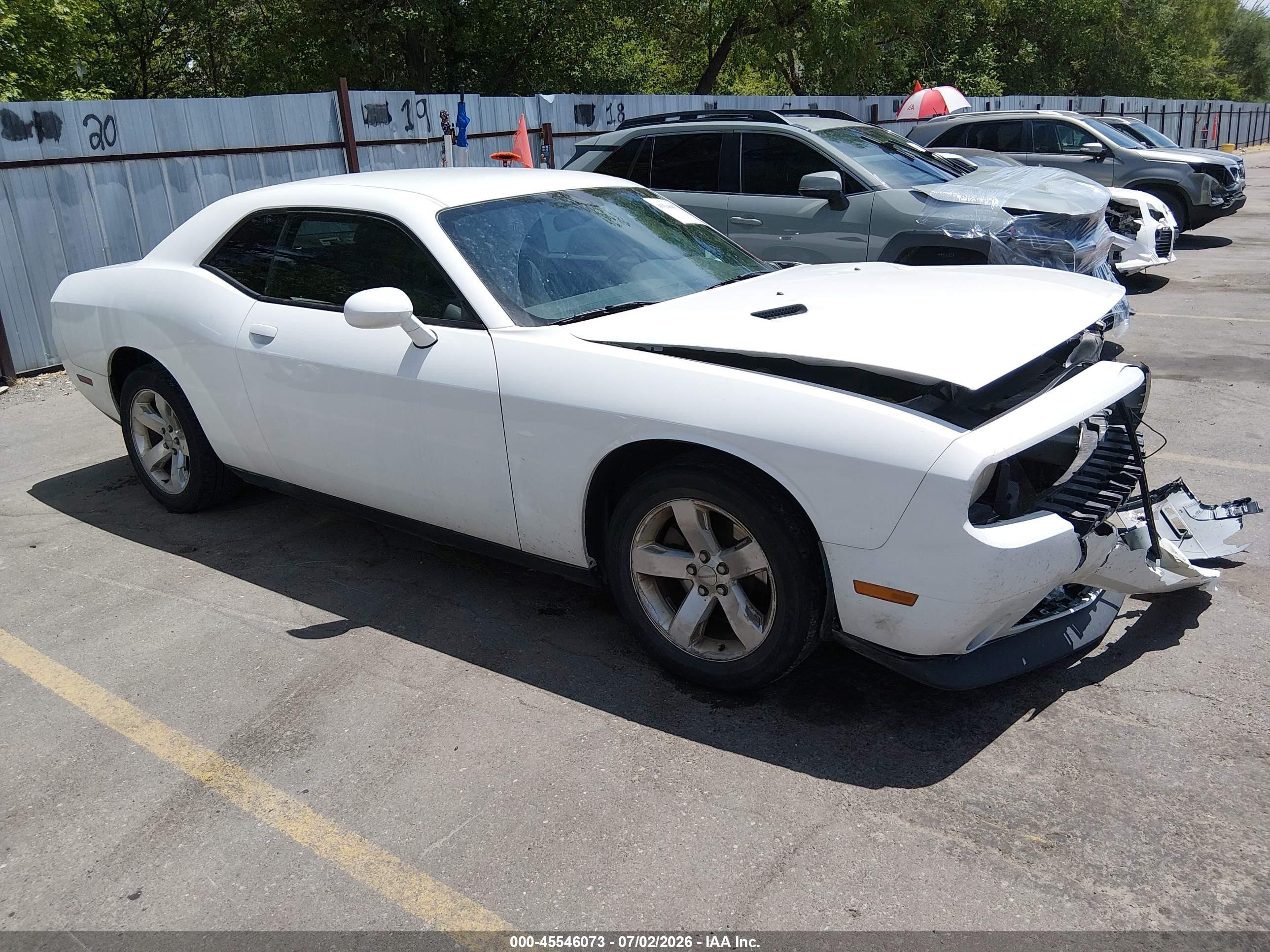 2014 Dodge Challenger Sxt White vin: 2C3CDYAG1EH251063