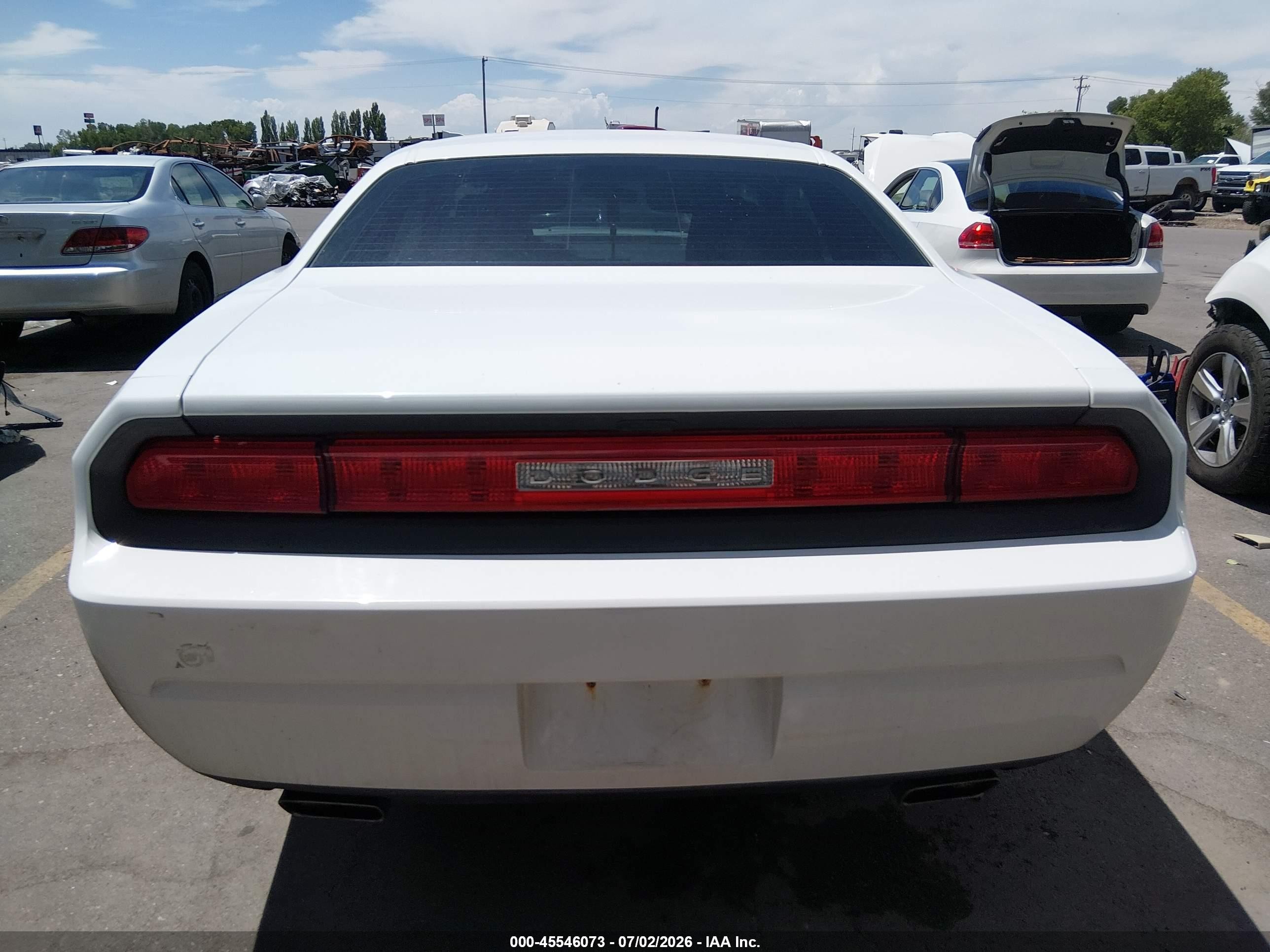 2014 Dodge Challenger Sxt White vin: 2C3CDYAG1EH251063