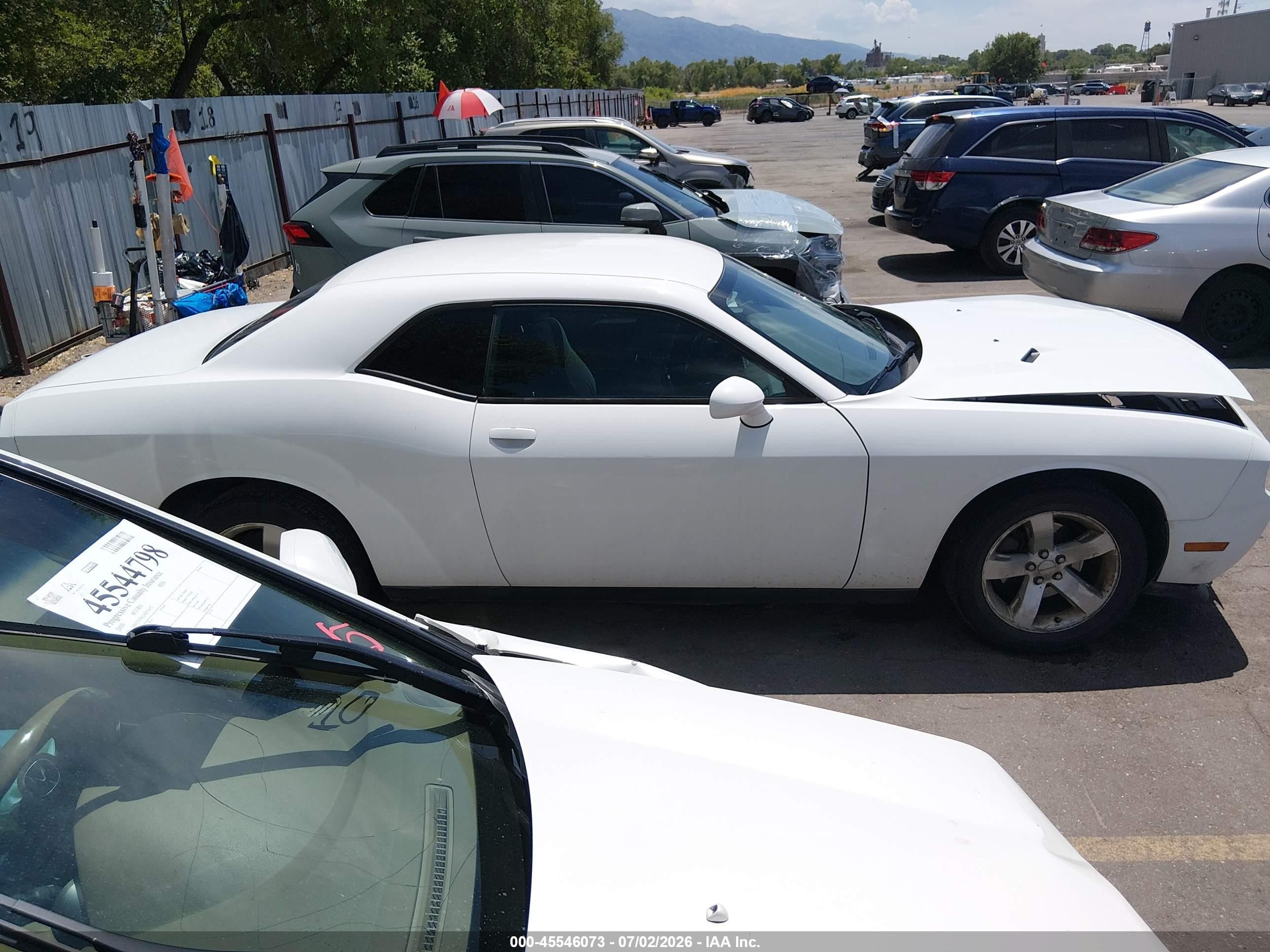 2014 Dodge Challenger Sxt White vin: 2C3CDYAG1EH251063