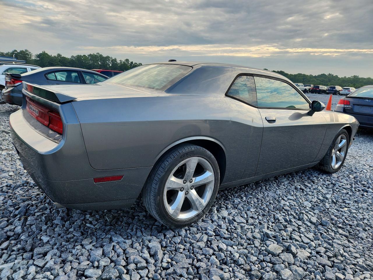 2012 Dodge Challenger Sxt Gray vin: 2C3CDYAG2CH124786