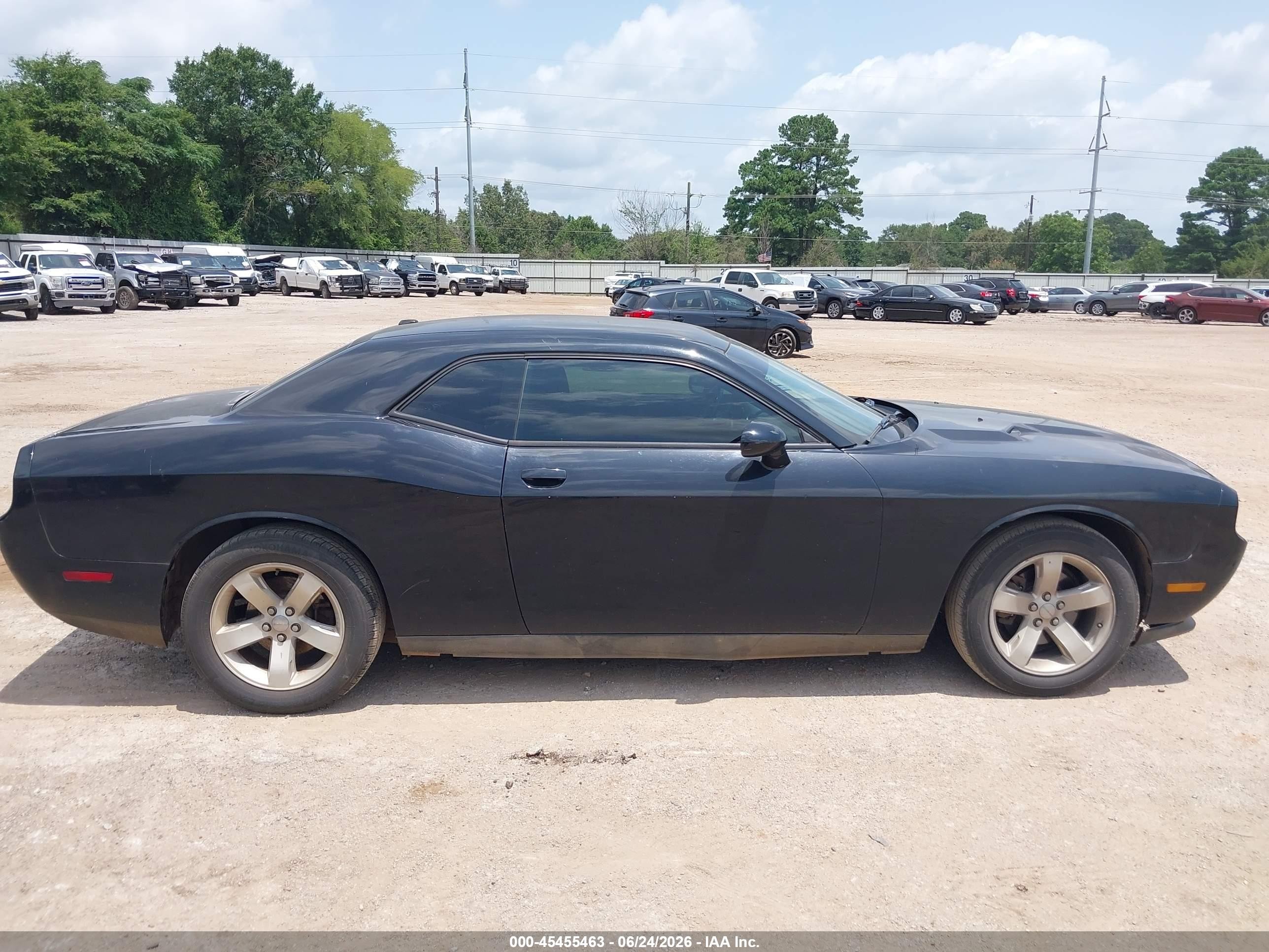 2012 Dodge Challenger Sxt Black vin: 2C3CDYAG2CH208607