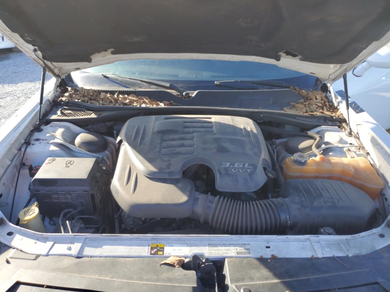 2013 Dodge Challenger Sxt White vin: 2C3CDYAG2DH663331