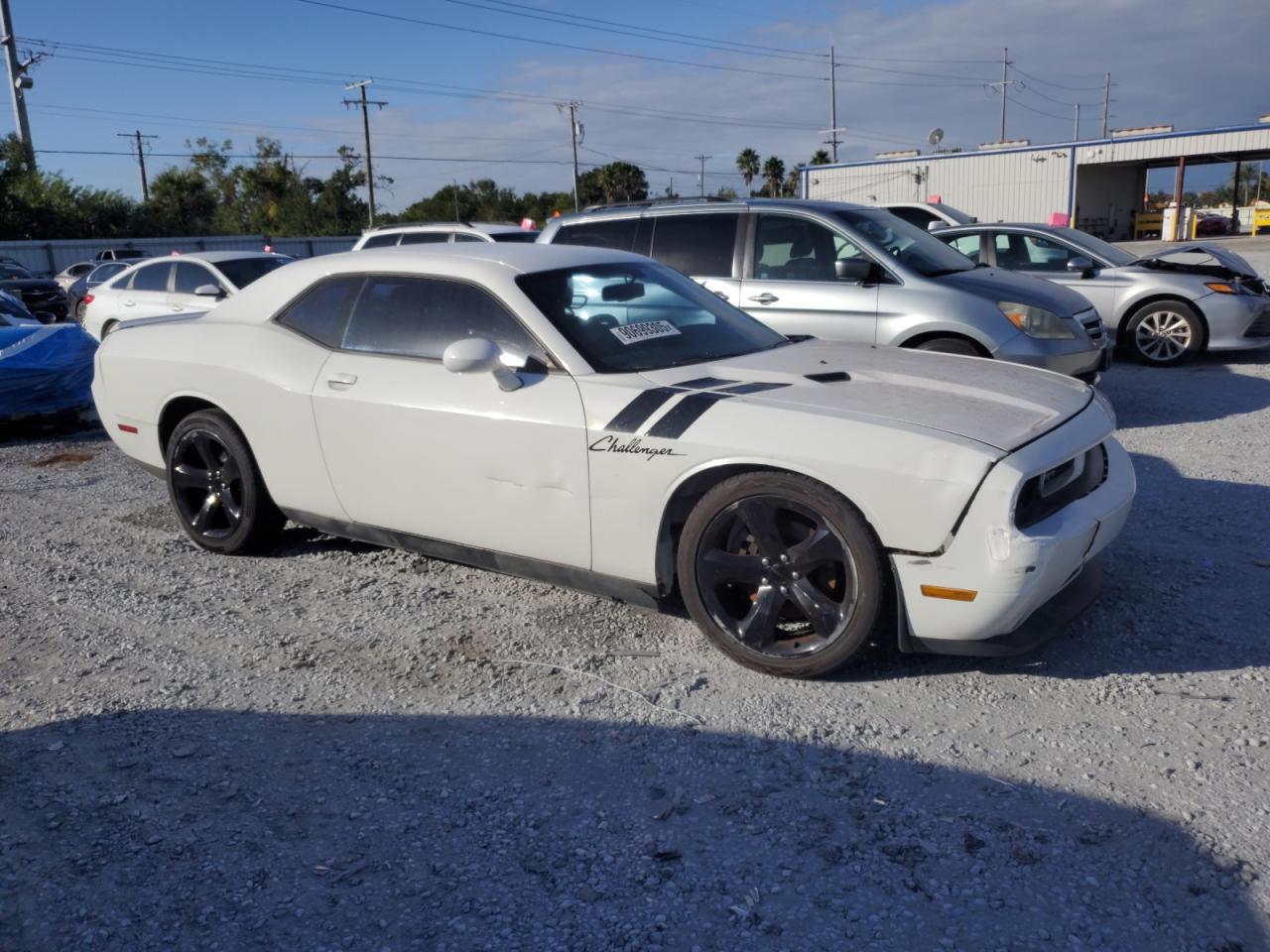 2013 Dodge Challenger Sxt White vin: 2C3CDYAG2DH663331