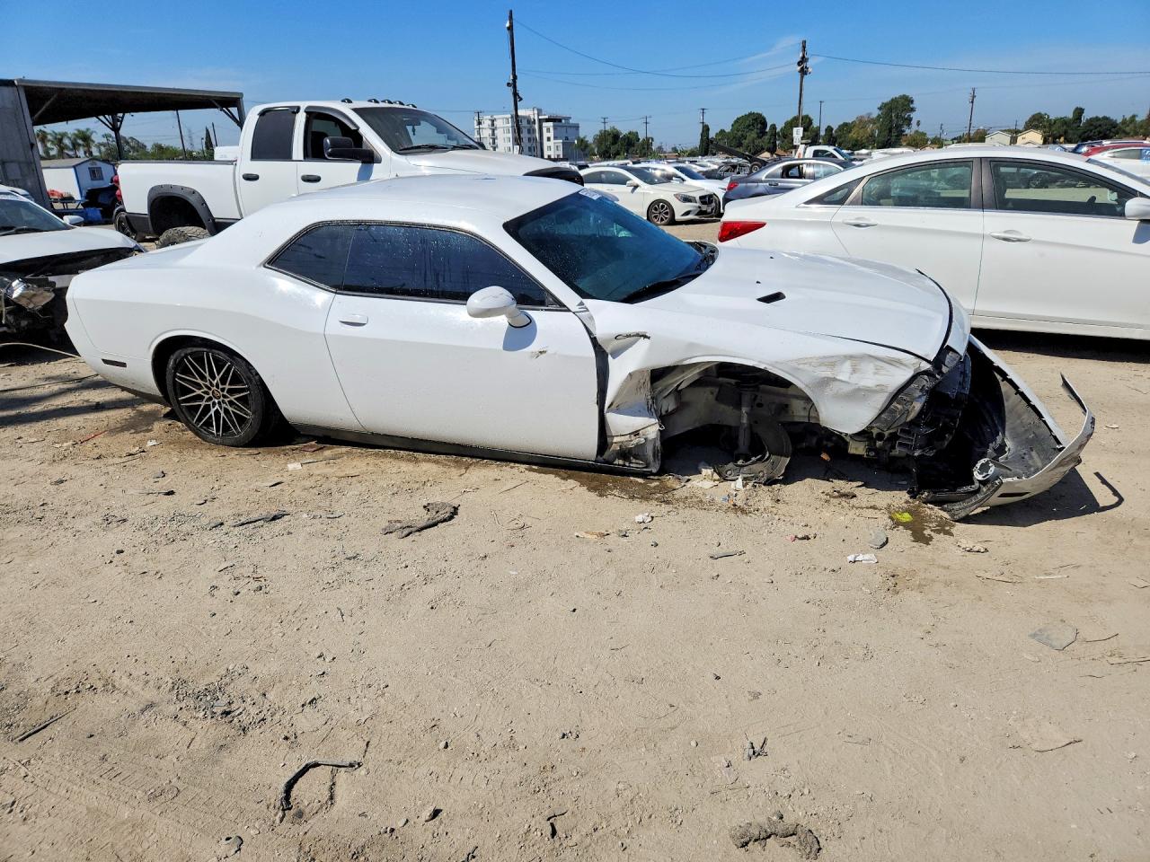 2013 Dodge Challenger Sxt White vin: 2C3CDYAG2DH733801