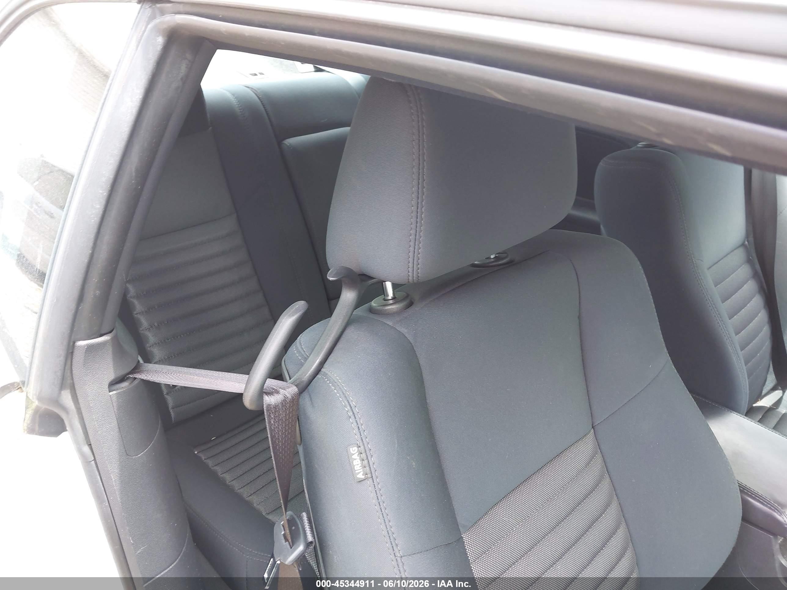 2014 Dodge Challenger Sxt White vin: 2C3CDYAG2EH126864