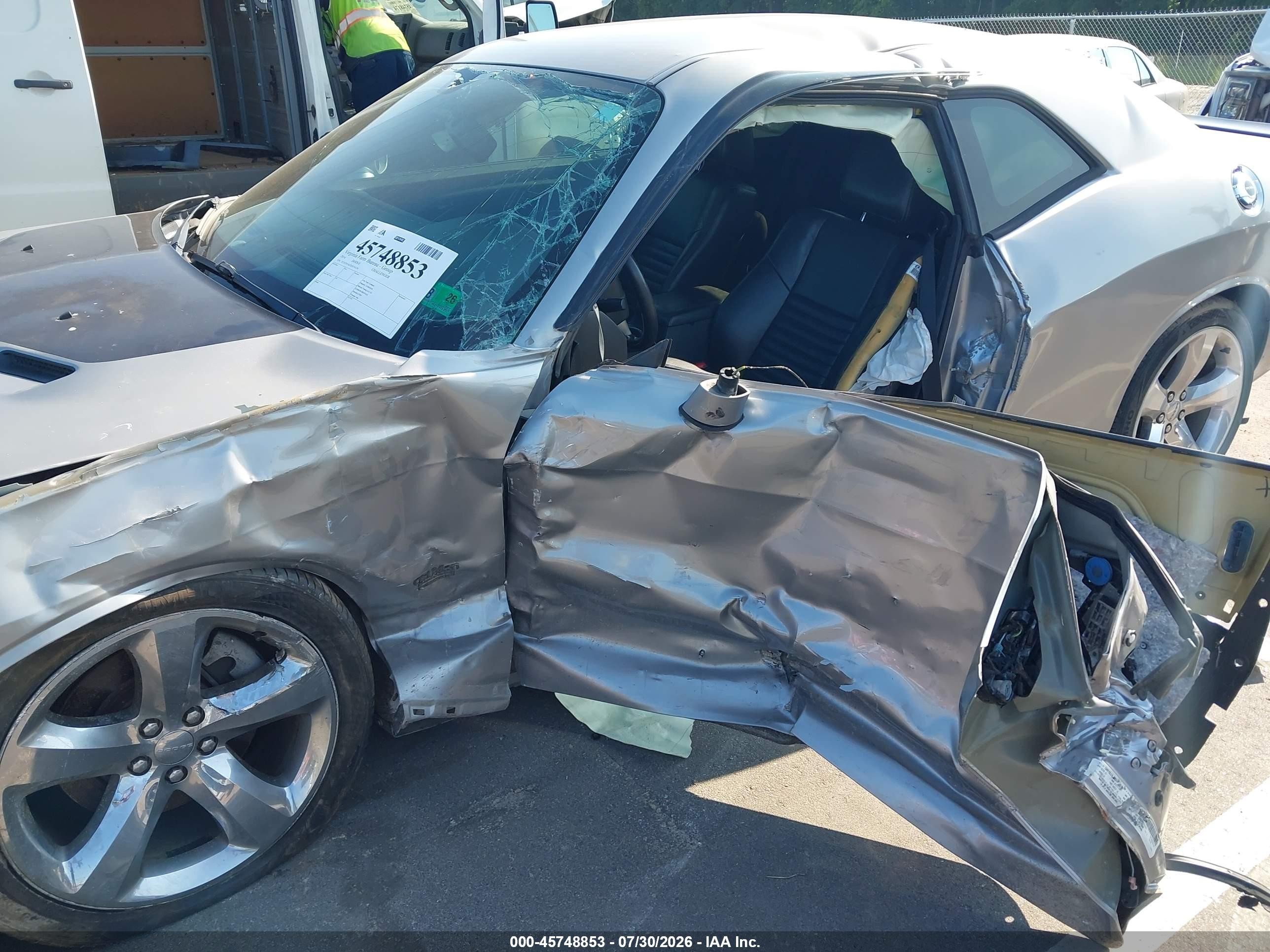 2014 Dodge Challenger Sxt Plus Silver vin: 2C3CDYAG2EH154230