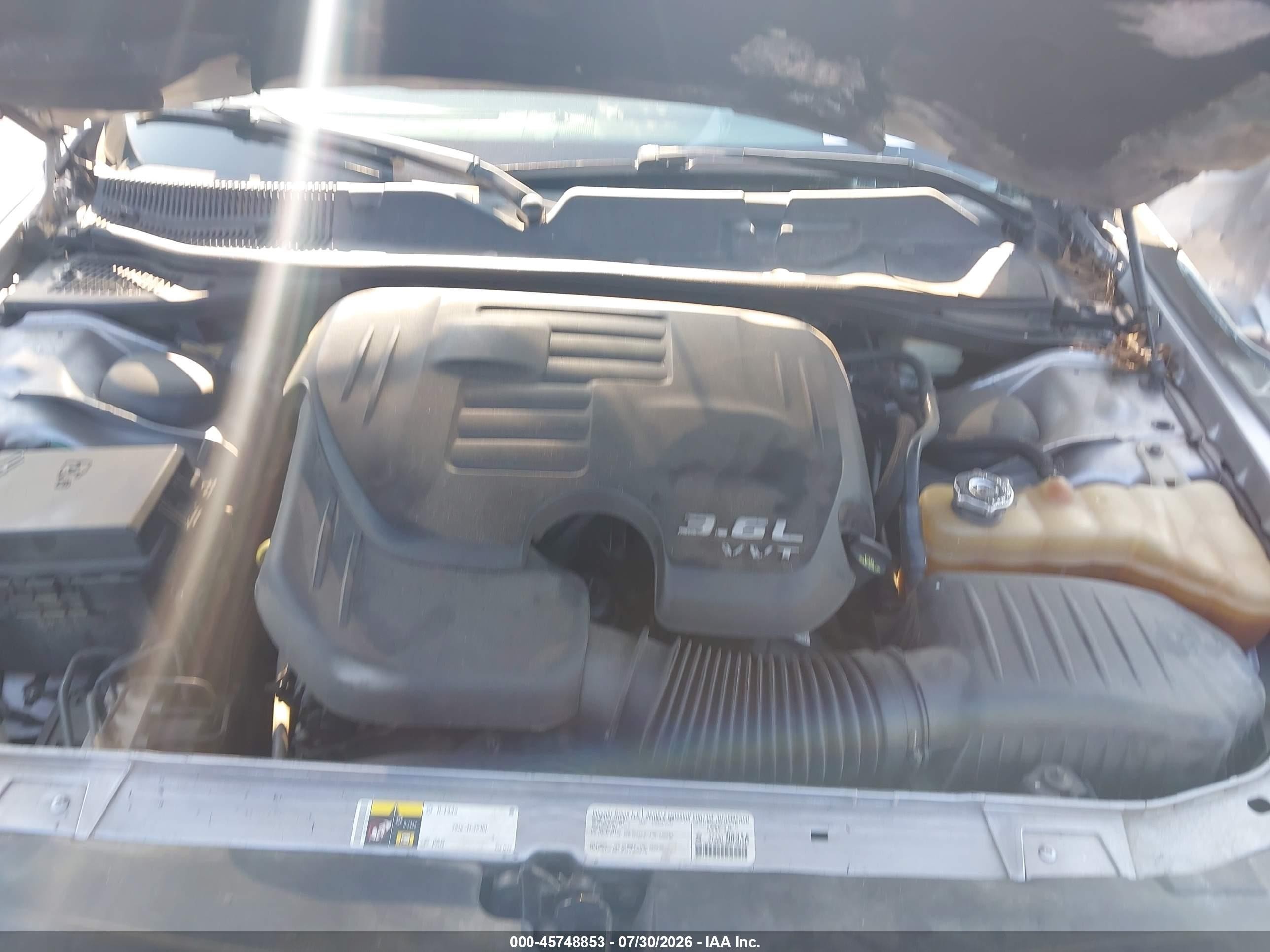 2014 Dodge Challenger Sxt Plus Silver vin: 2C3CDYAG2EH154230