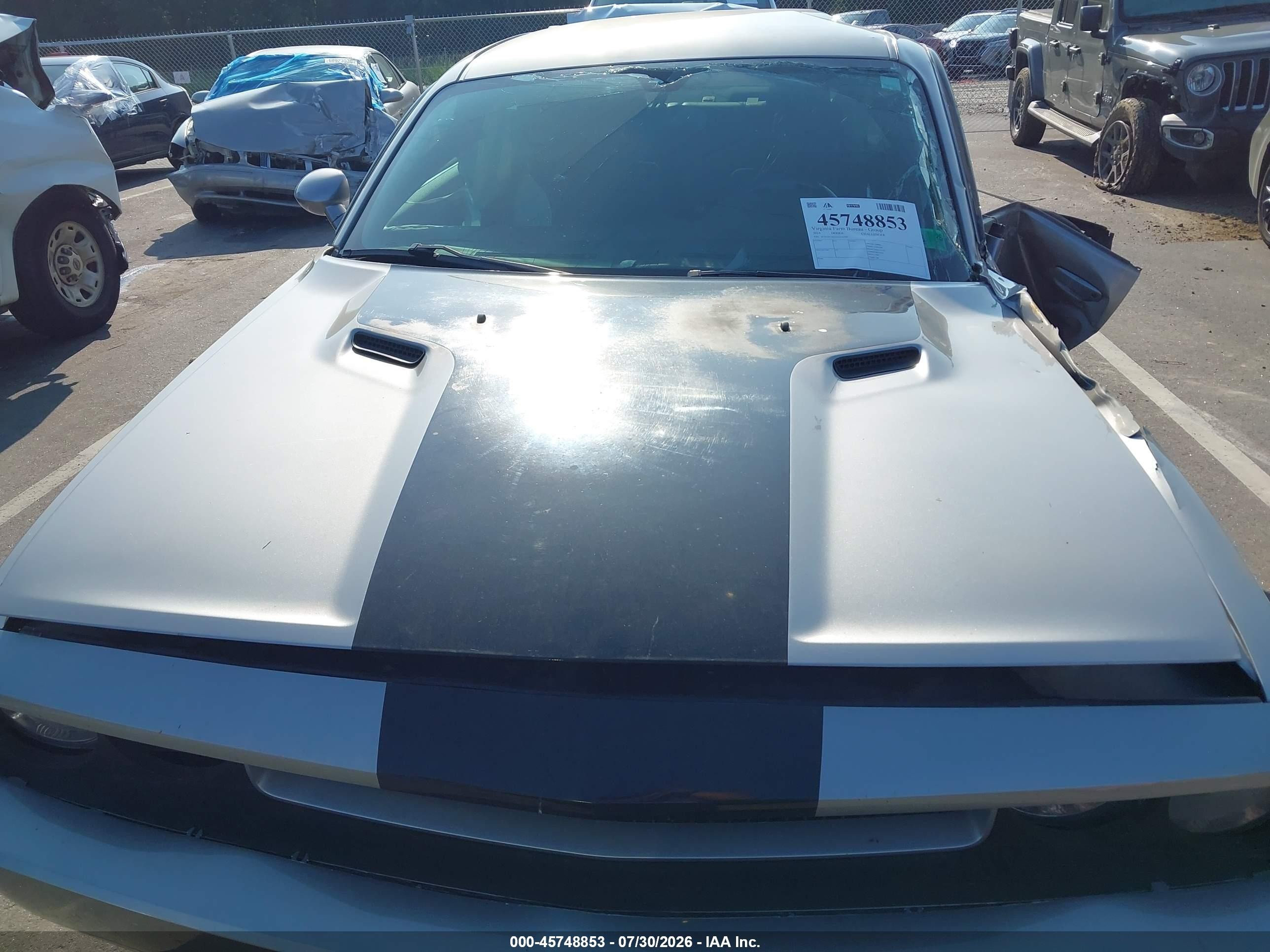 2014 Dodge Challenger Sxt Plus Silver vin: 2C3CDYAG2EH154230