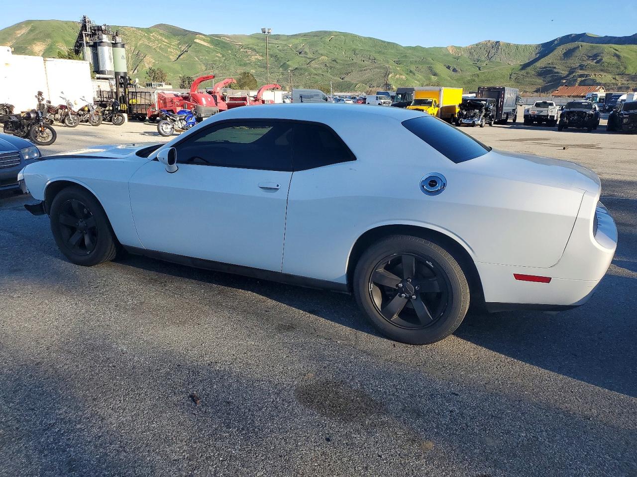2014 Dodge Challenger Sxt White vin: 2C3CDYAG2EH214751