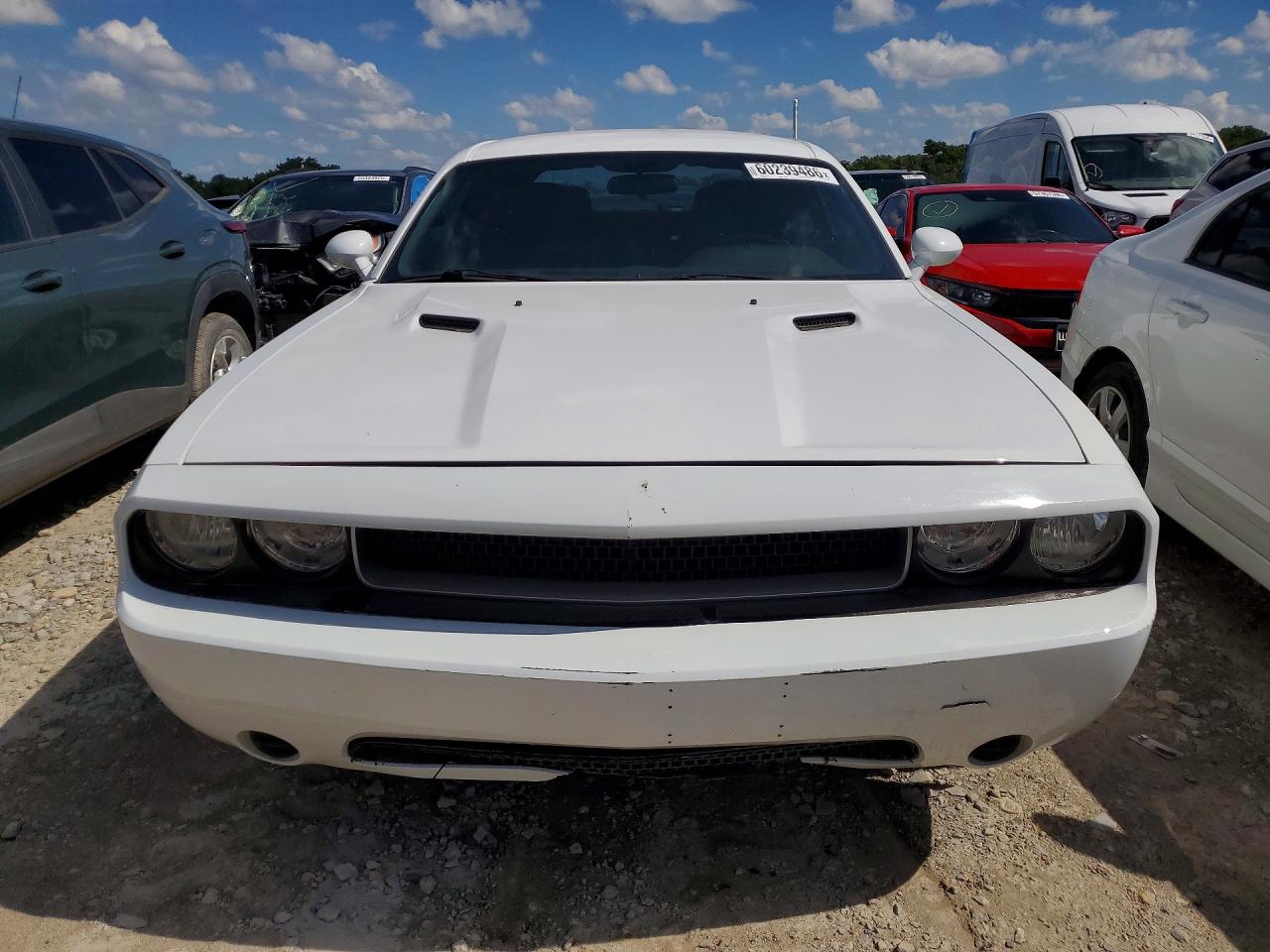 2014 Dodge Challenger Sxt White vin: 2C3CDYAG2EH250021