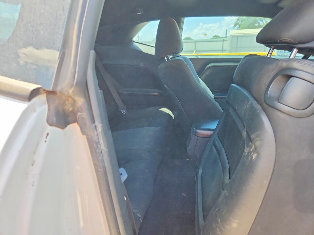 2014 Dodge Challenger Sxt White vin: 2C3CDYAG2EH250021