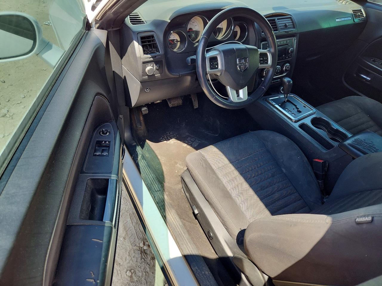 2014 Dodge Challenger Sxt White vin: 2C3CDYAG2EH250021