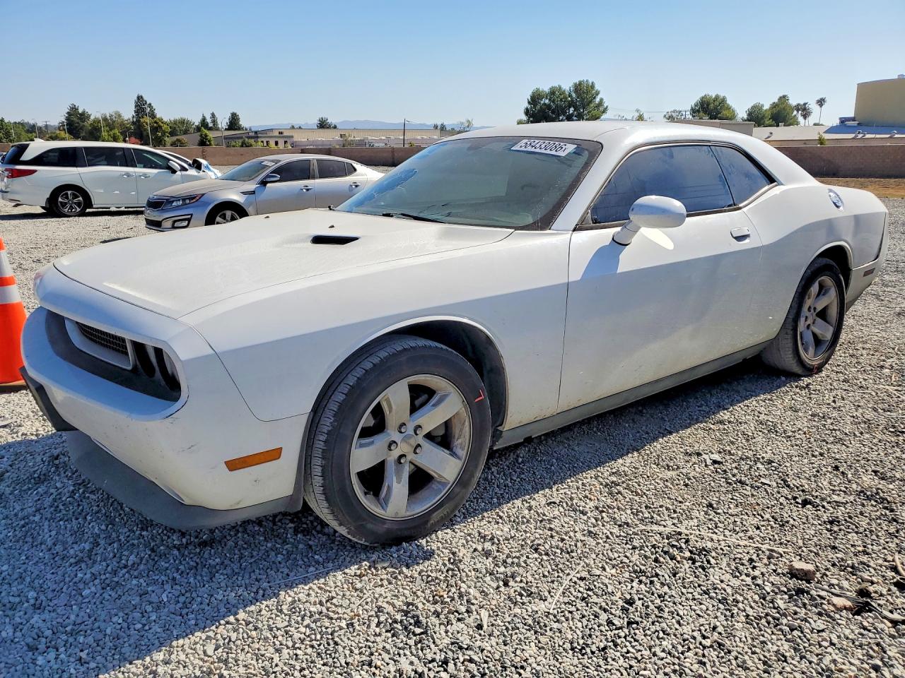 2014 Dodge Challenger Sxt White vin: 2C3CDYAG2EH290017