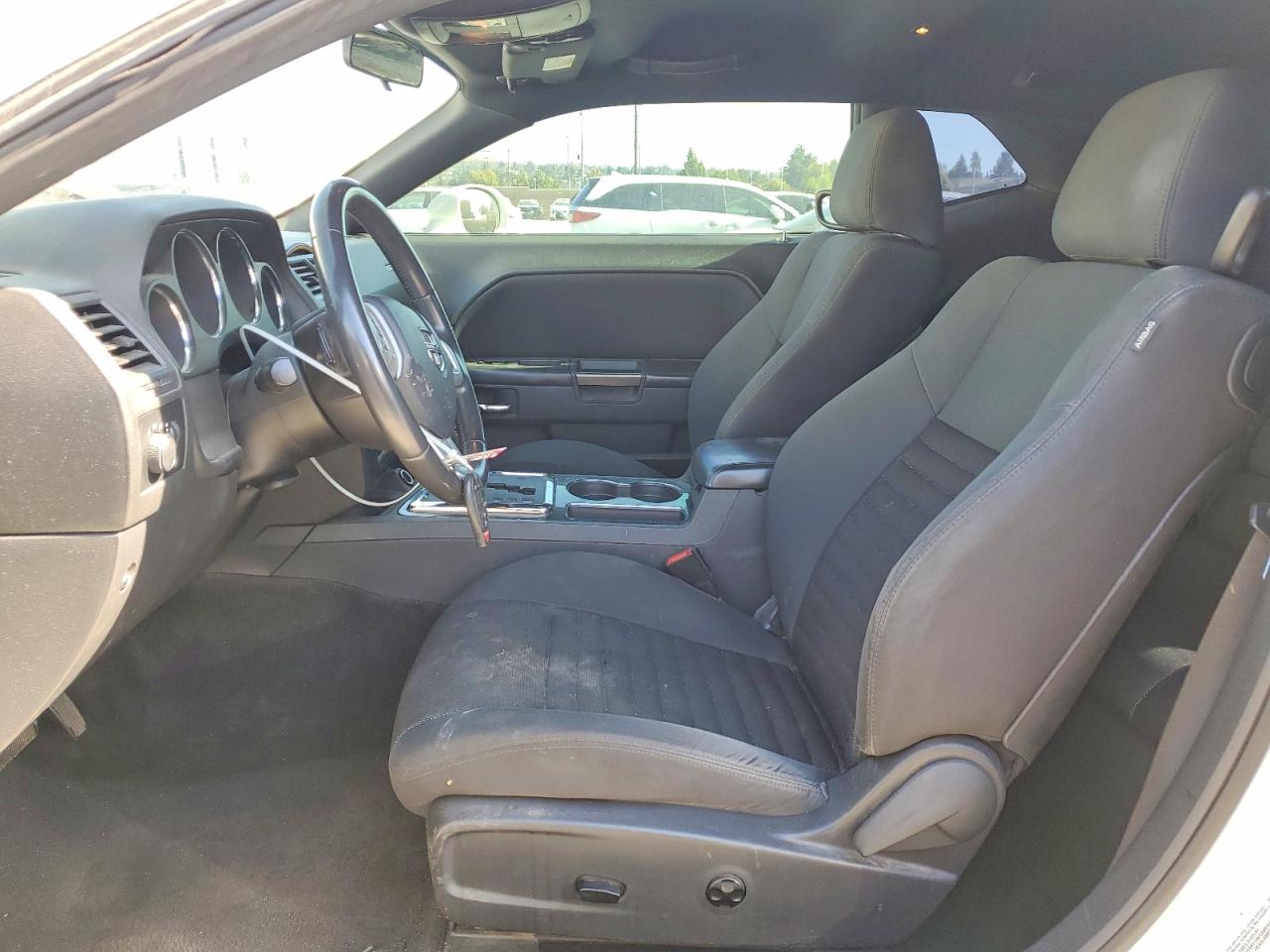 2014 Dodge Challenger Sxt White vin: 2C3CDYAG2EH290017