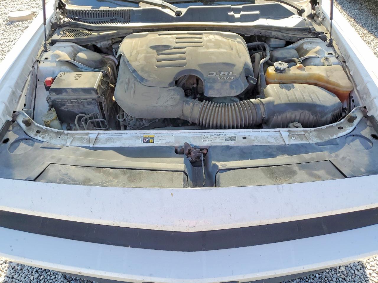 2014 Dodge Challenger Sxt White vin: 2C3CDYAG2EH290017