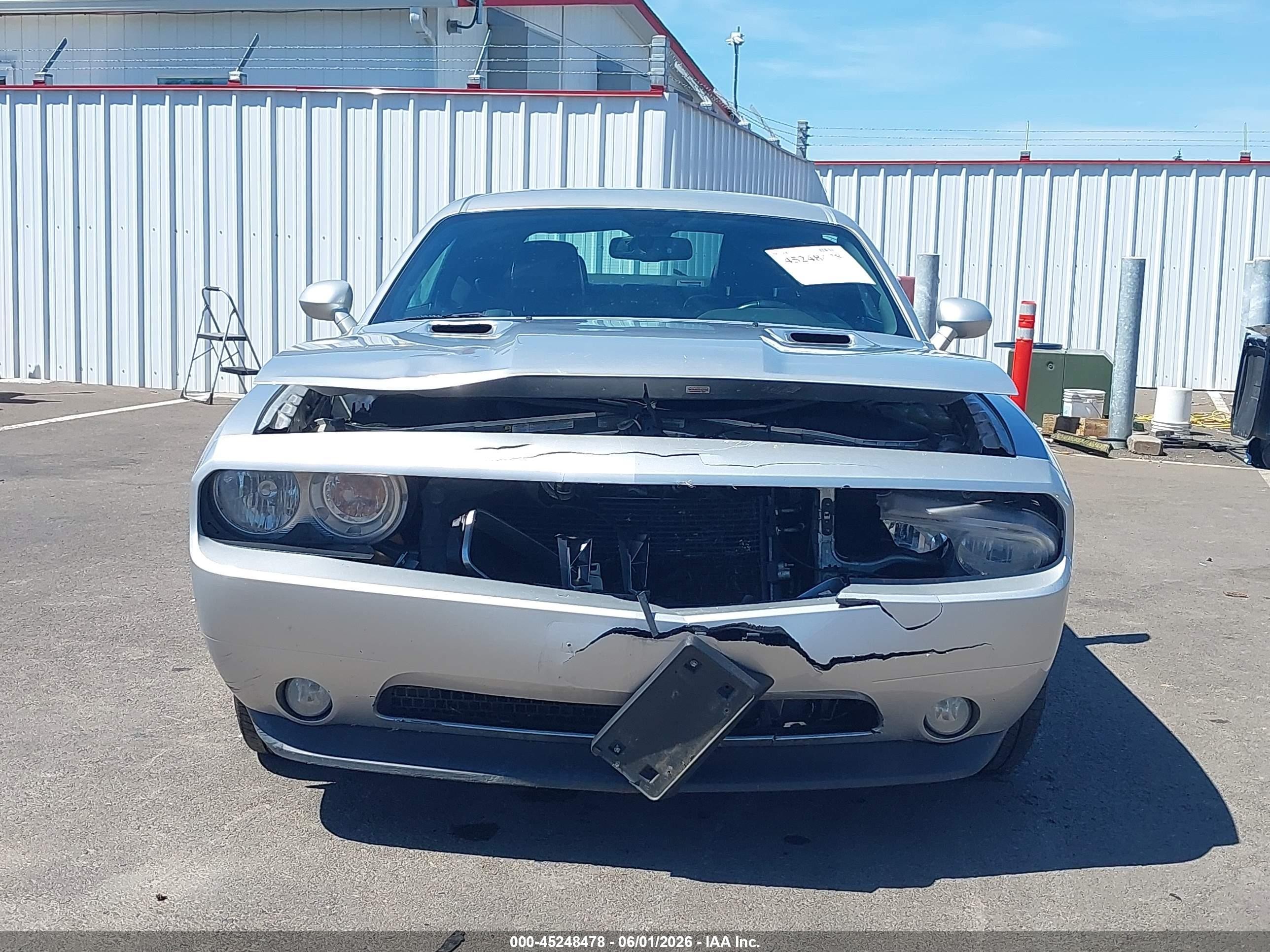 2012 Dodge Challenger Sxt Silver vin: 2C3CDYAG3CH131133