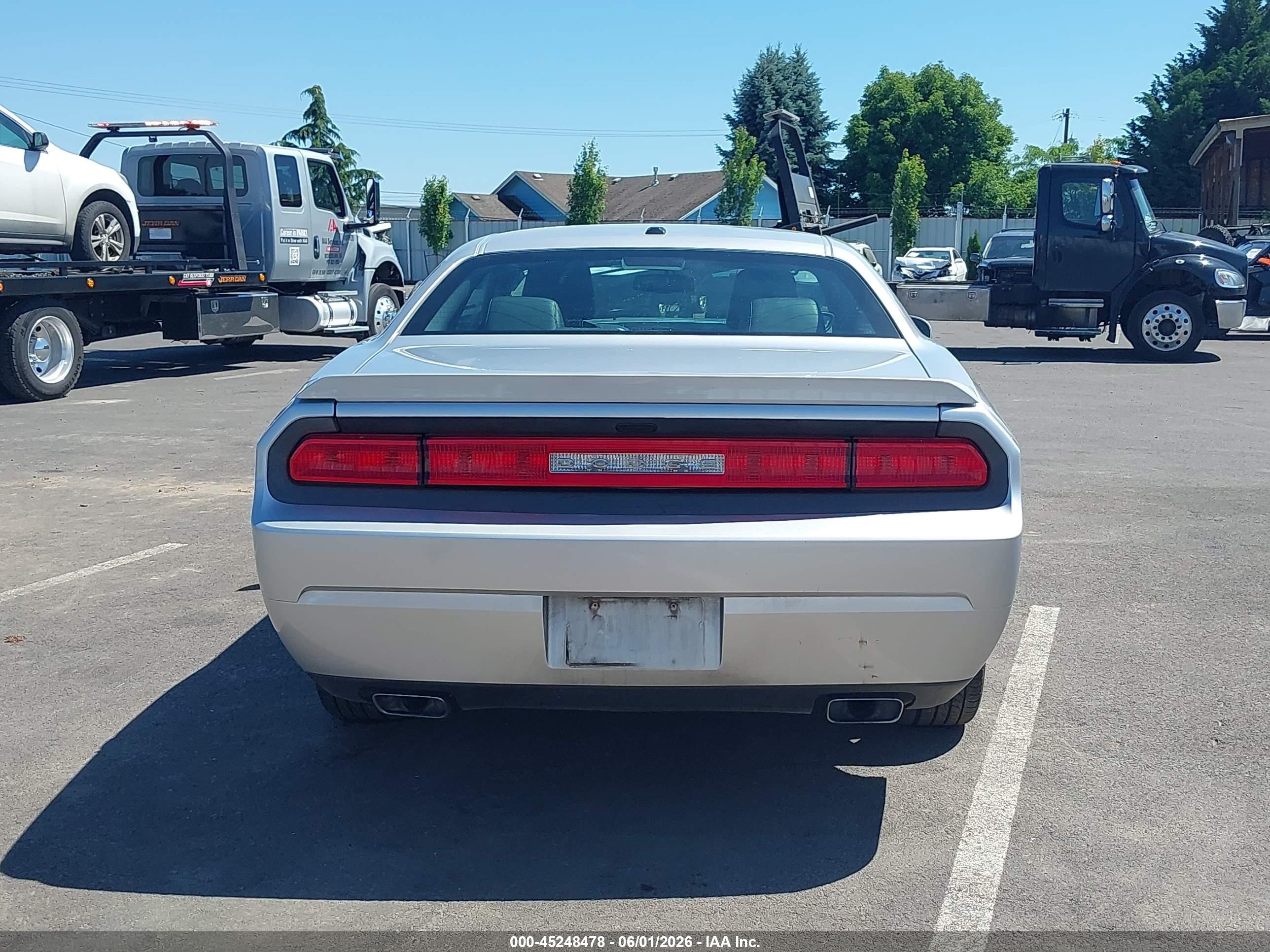 2012 Dodge Challenger Sxt Silver vin: 2C3CDYAG3CH131133