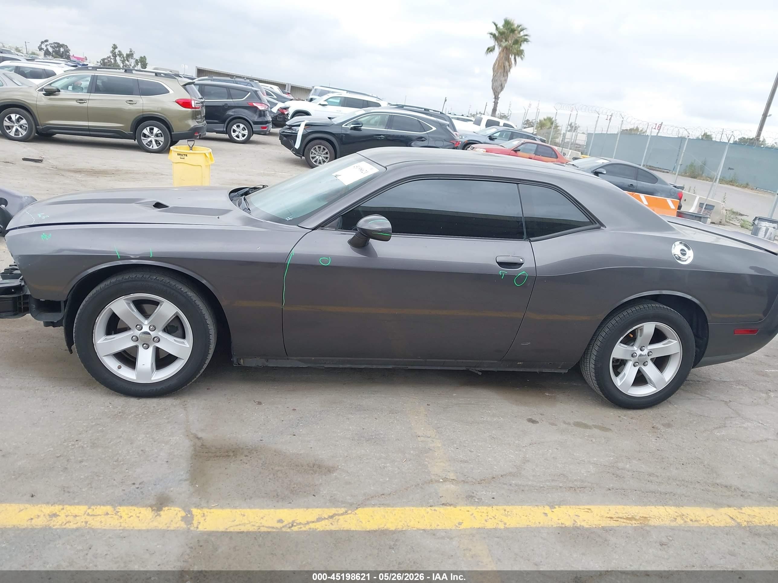 2013 Dodge Challenger Sxt Gray vin: 2C3CDYAG3DH511929