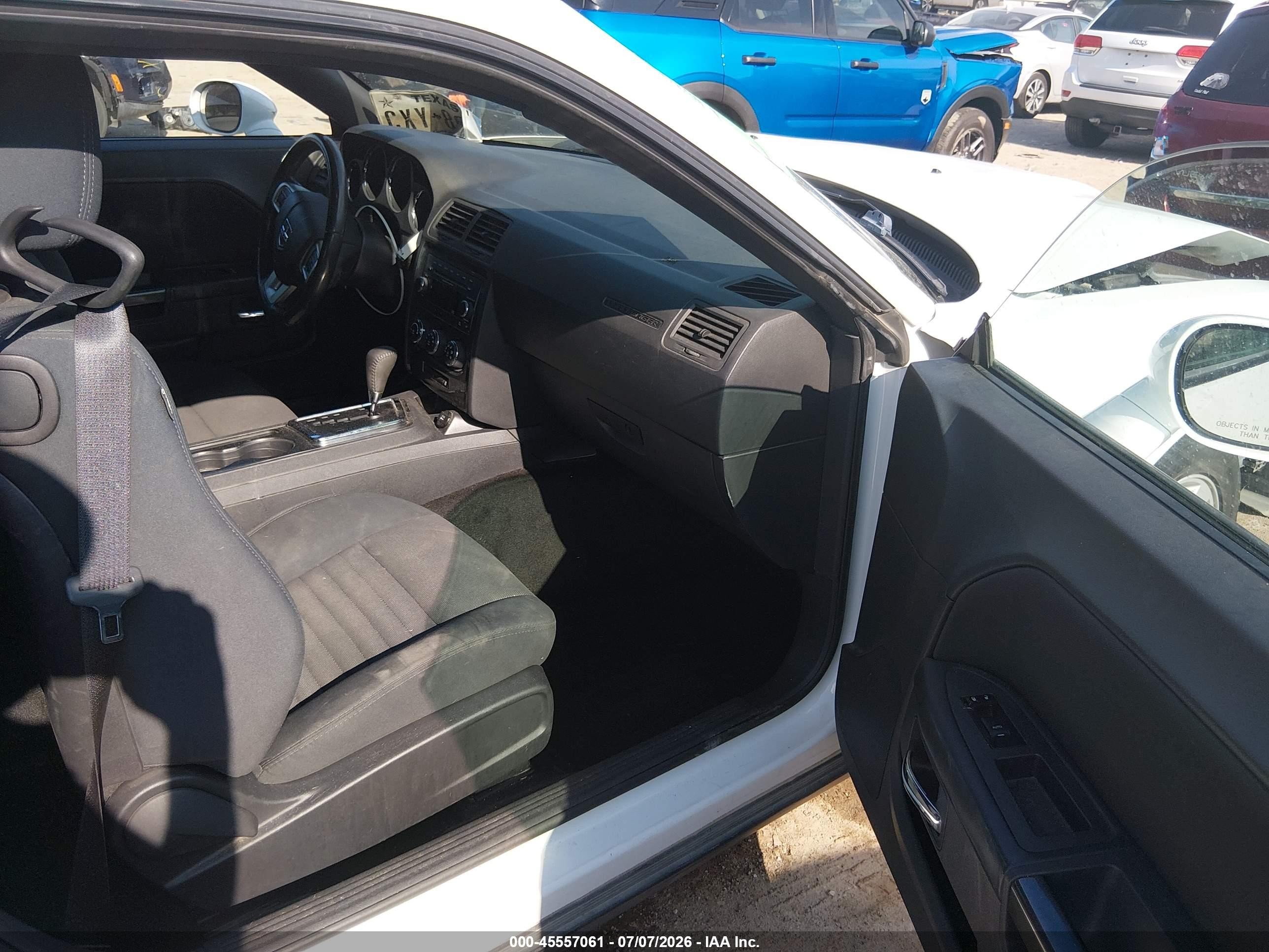 2013 Dodge Challenger Sxt Белый vin: 2C3CDYAG3DH641242