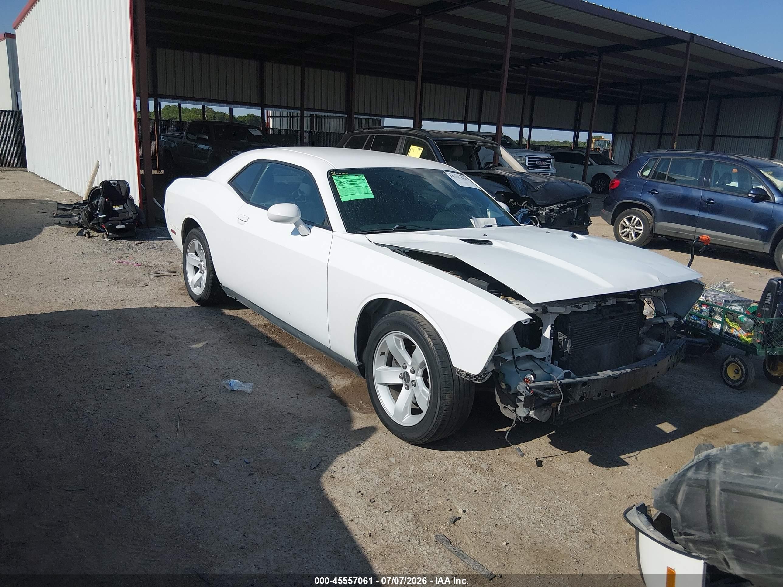 2013 Dodge Challenger Sxt White vin: 2C3CDYAG3DH641242