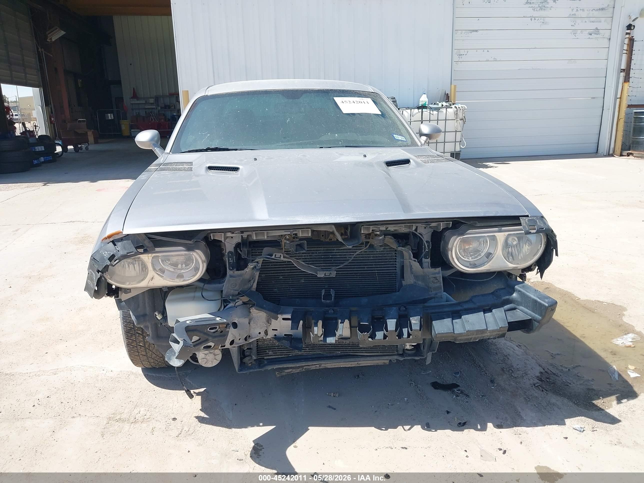 2014 Dodge Challenger Sxt Silver vin: 2C3CDYAG3EH112181