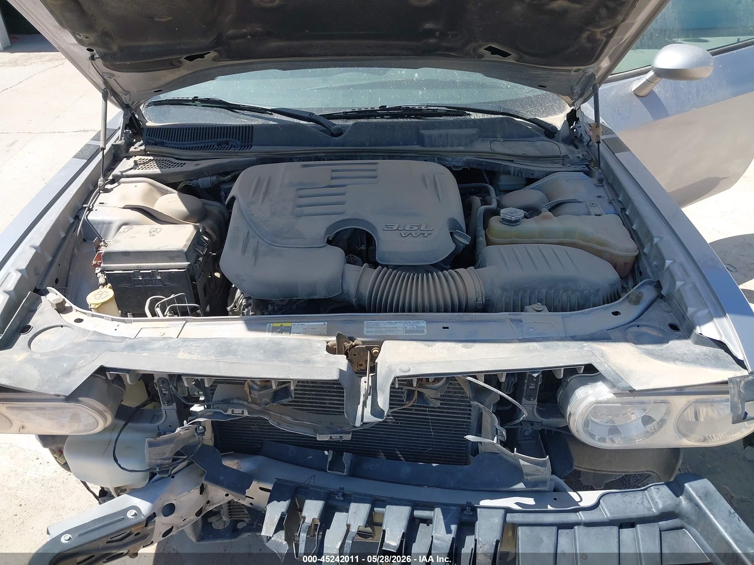 2014 Dodge Challenger Sxt Silver vin: 2C3CDYAG3EH112181