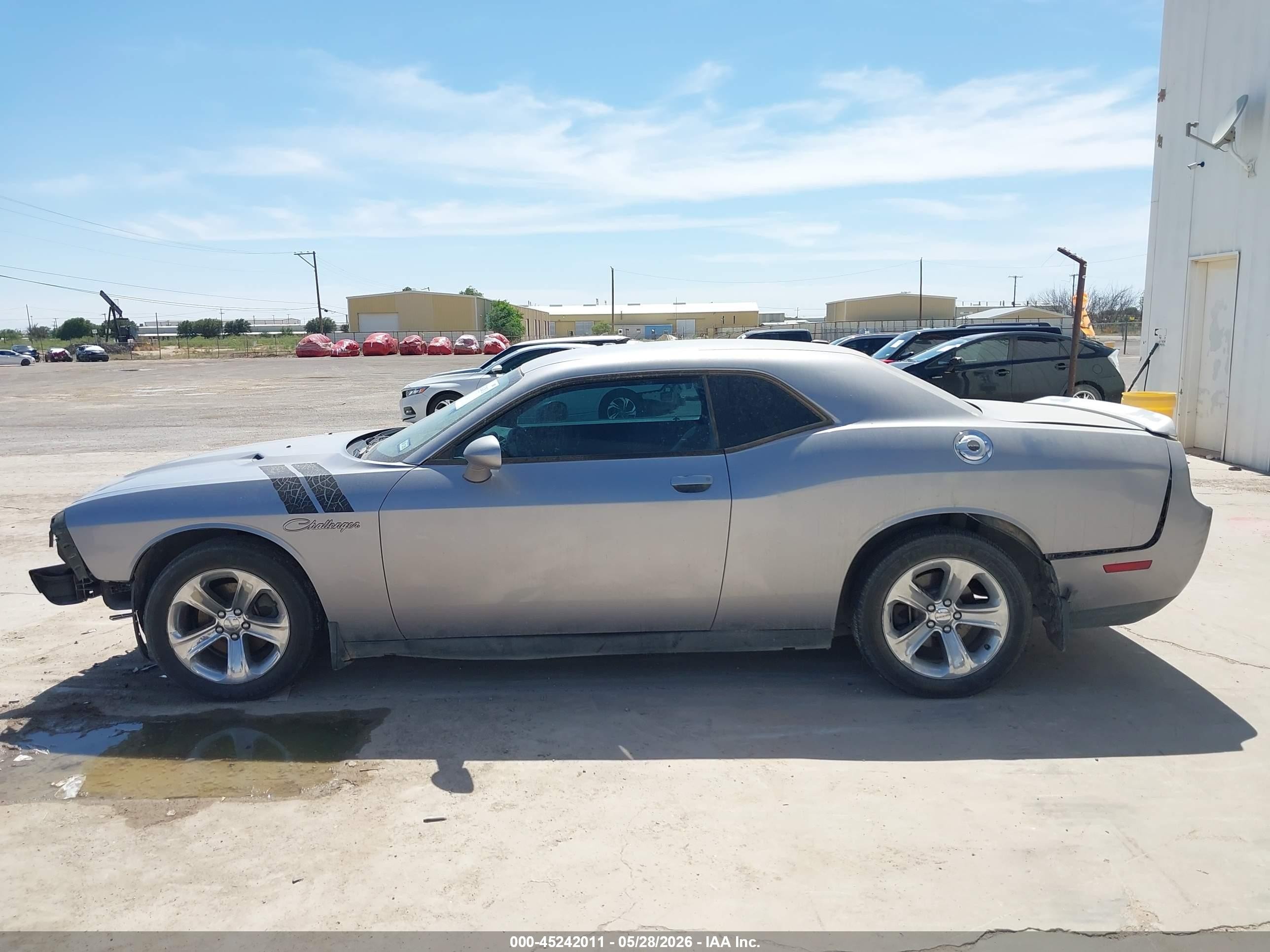 2014 Dodge Challenger Sxt Silver vin: 2C3CDYAG3EH112181