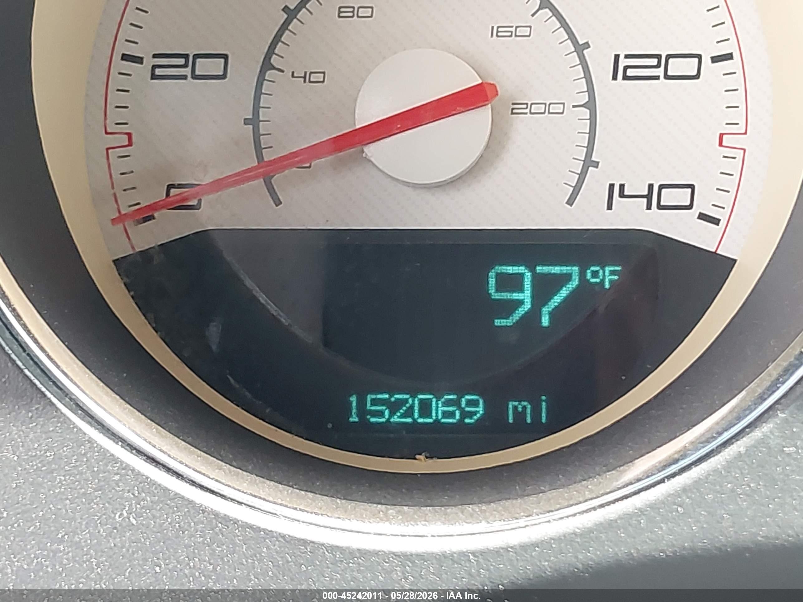 2014 Dodge Challenger Sxt Silver vin: 2C3CDYAG3EH112181