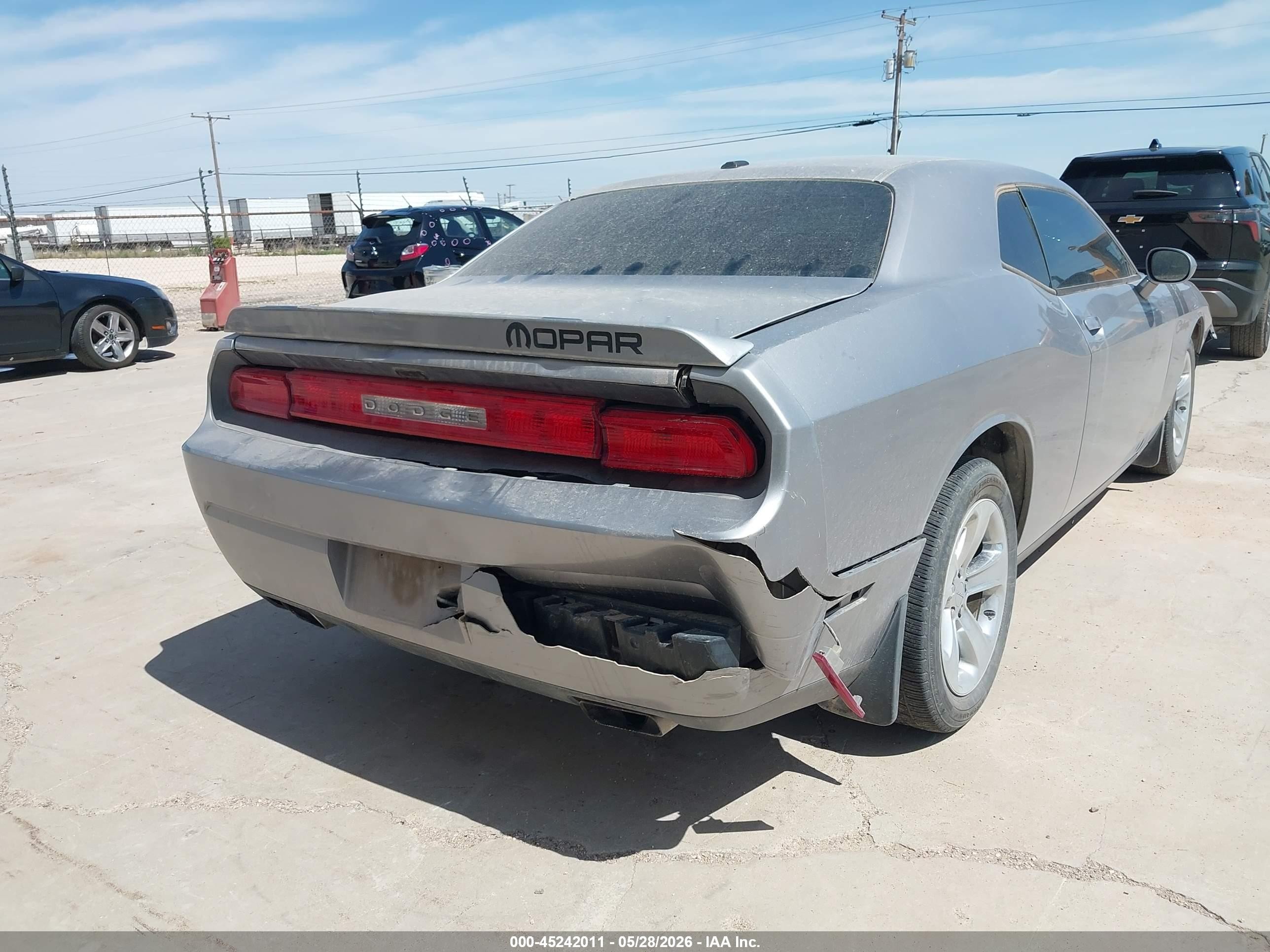 2014 Dodge Challenger Sxt Silver vin: 2C3CDYAG3EH112181