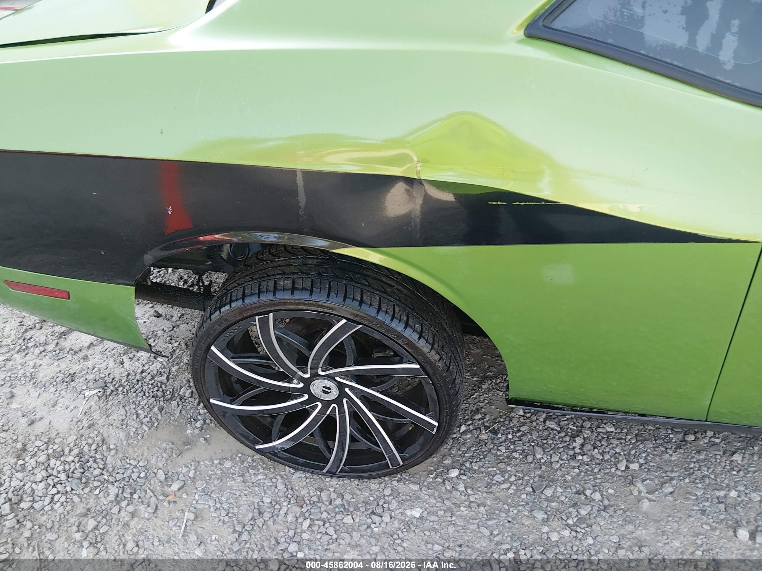 2014 Dodge Challenger Sxt Зеленый vin: 2C3CDYAG3EH214581