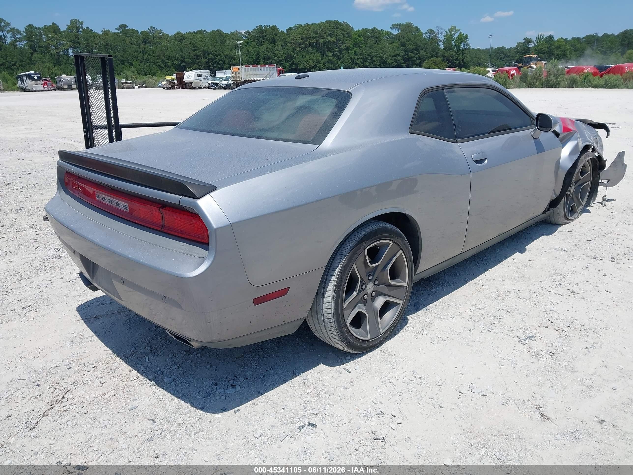 2014 Dodge Challenger Sxt Plus Silver vin: 2C3CDYAG3EH225631