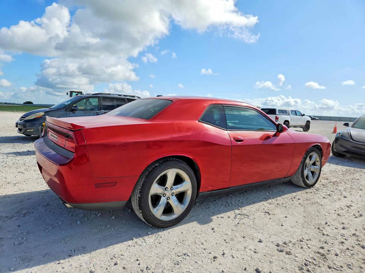 2012 Dodge Challenger Sxt Red vin: 2C3CDYAG4CH206731