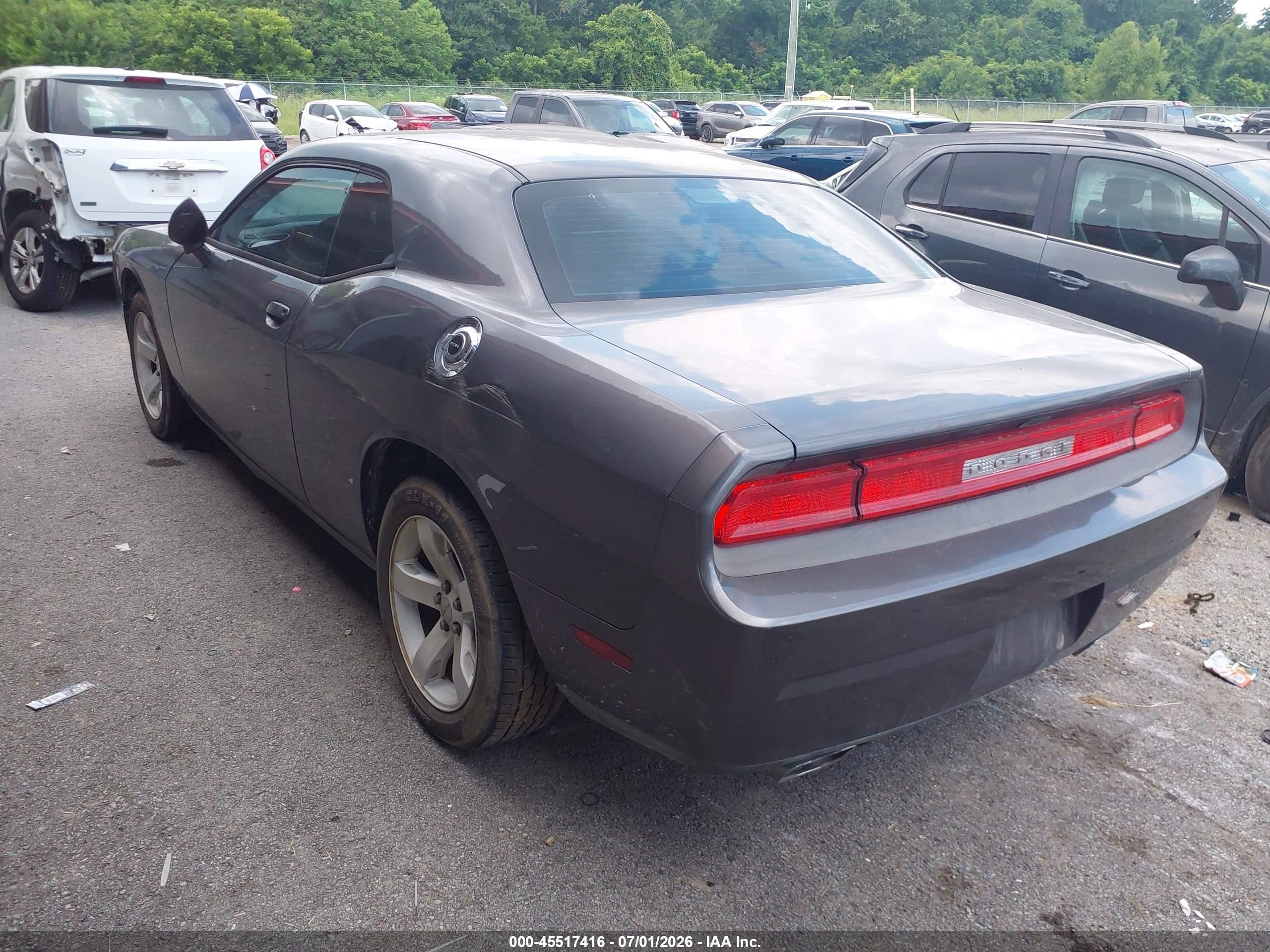 2013 Dodge Challenger Sxt Серый vin: 2C3CDYAG4DH684407